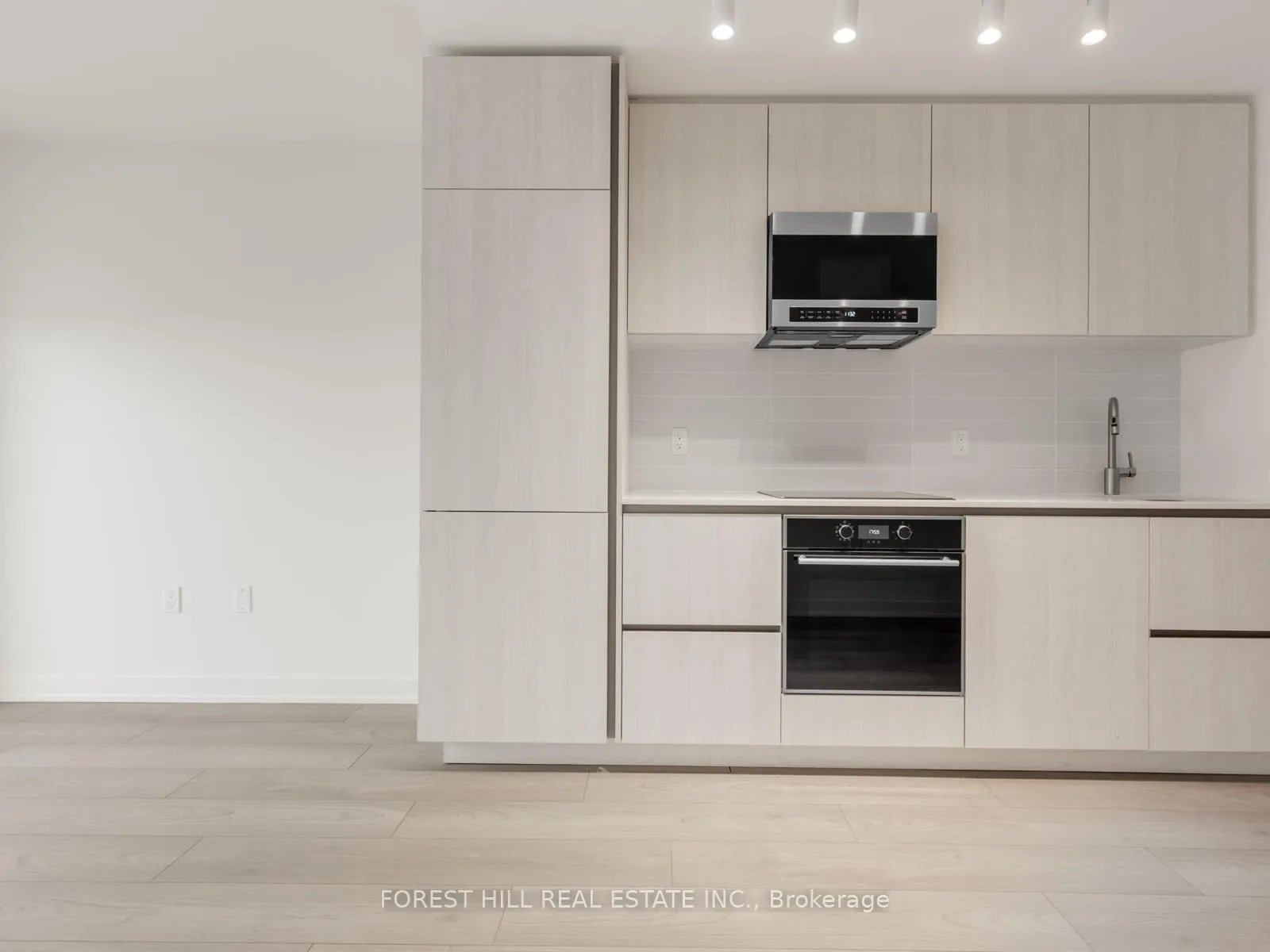 Photo 9 of Unit 1910S, 110 Broadway Avenue, Toronto, Mount Pleasant West — HOMEH