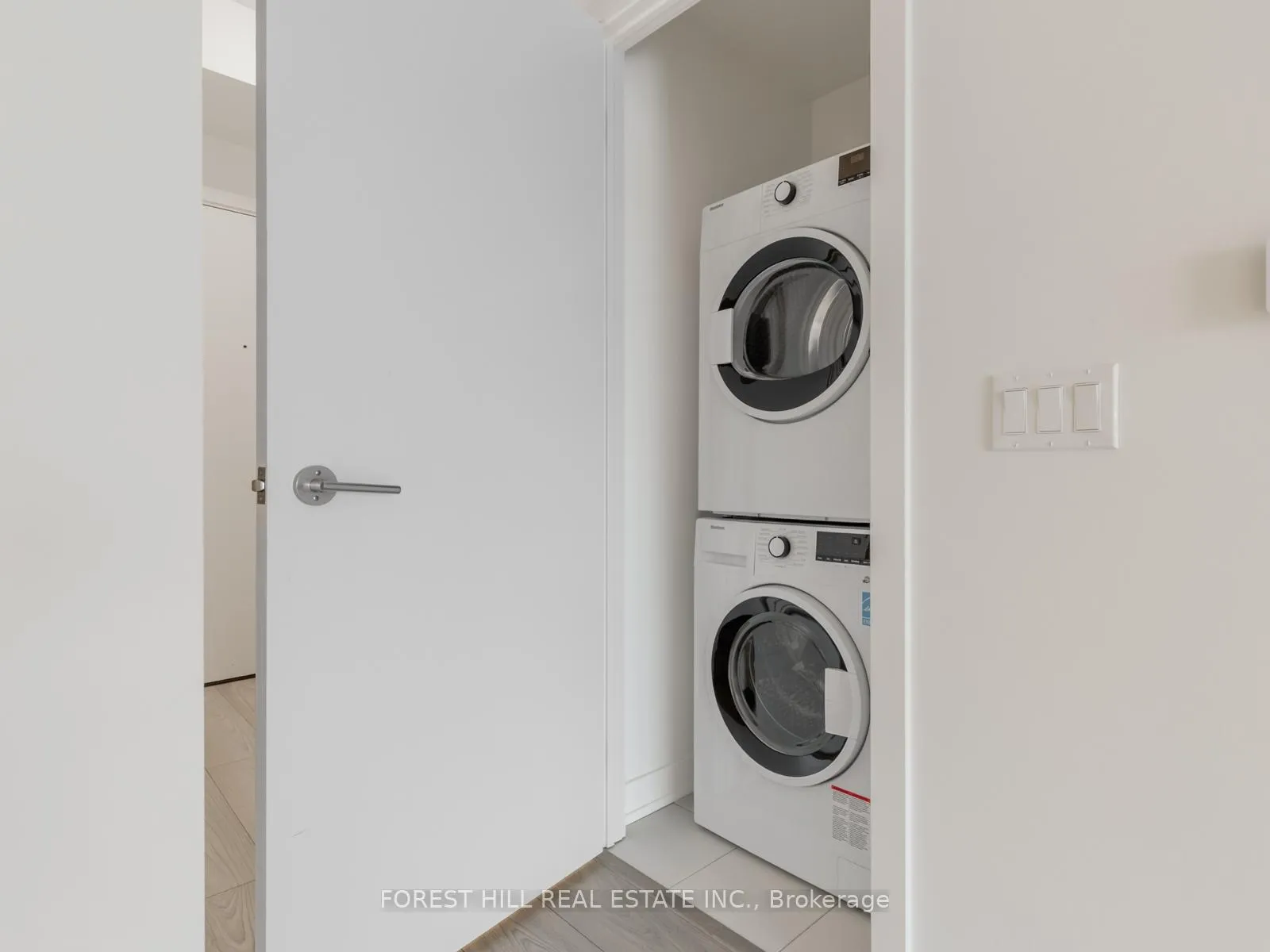 Photo 25 of Unit 1910S, 110 Broadway Avenue, Toronto, Mount Pleasant West — HOMEH