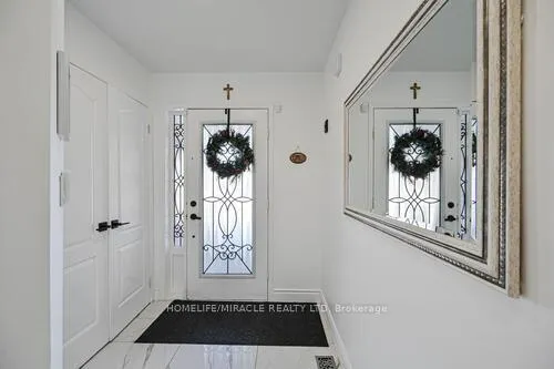 Photo 7 of 190 Deepsprings Crescent, Vaughan, Vellore Village — HOMEH