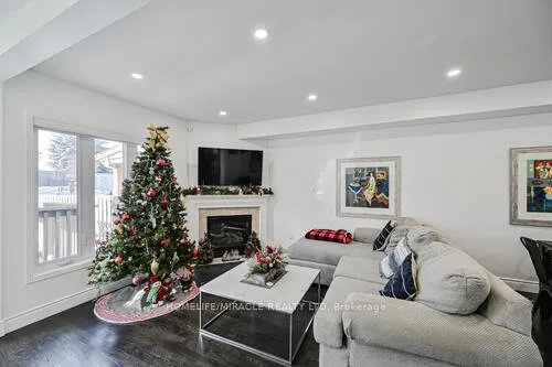 Photo 15 of 190 Deepsprings Crescent, Vaughan, Vellore Village — HOMEH