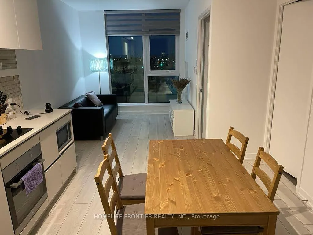 Photo 4 of Unit 309, 950 Portage Parkway, Vaughan, Vaughan Corporate Centre — HOMEH