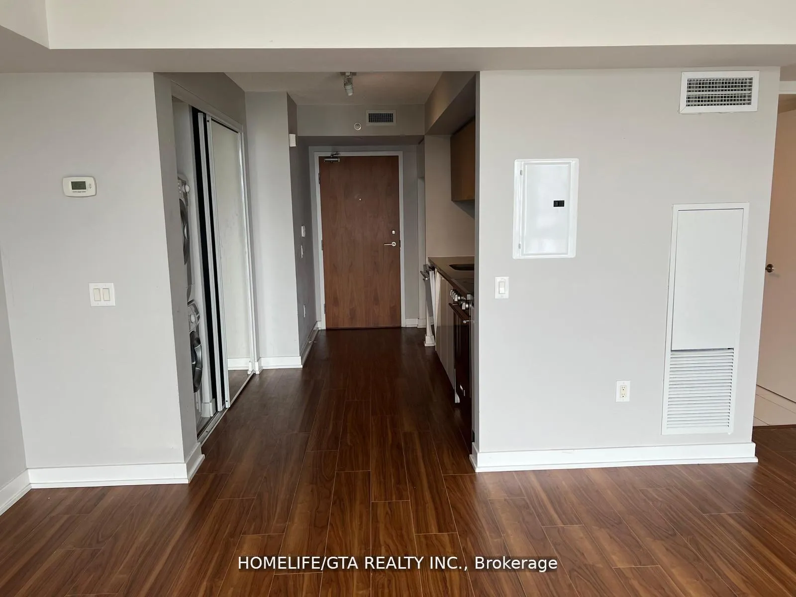 Photo 5 of Unit 1608, 85 Queens Wharf Road, Toronto, Waterfront Communities — HOMEH