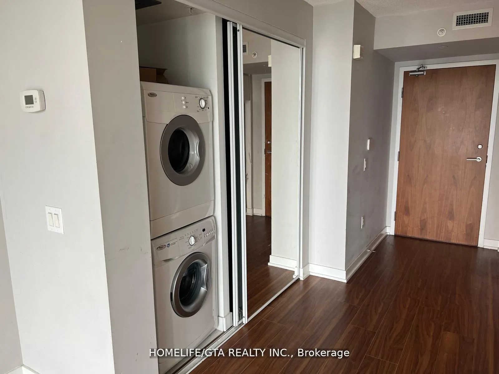 Photo 6 of Unit 1608, 85 Queens Wharf Road, Toronto, Waterfront Communities — HOMEH