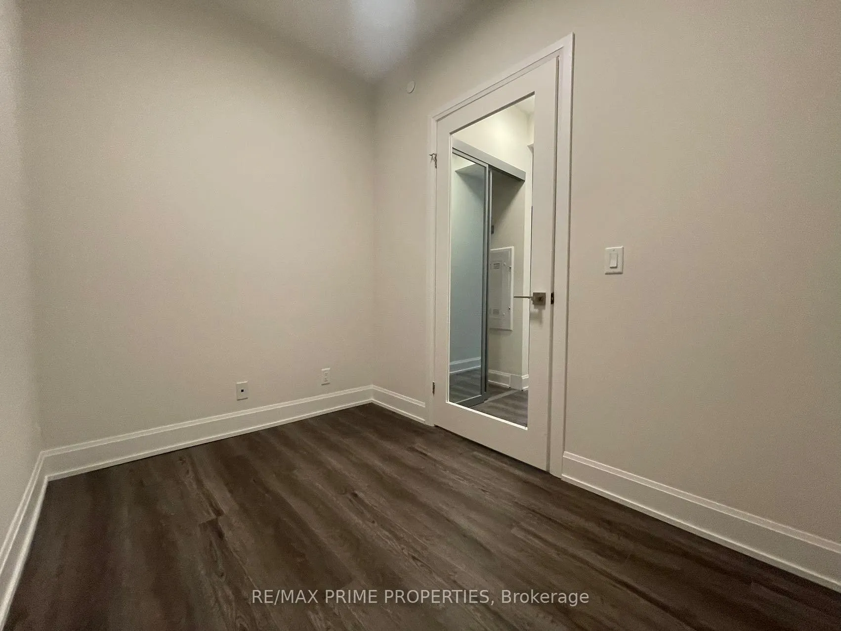 Photo 4 of Unit 2611, 8 Water Walk Drive, Markham, Unionville — HOMEH