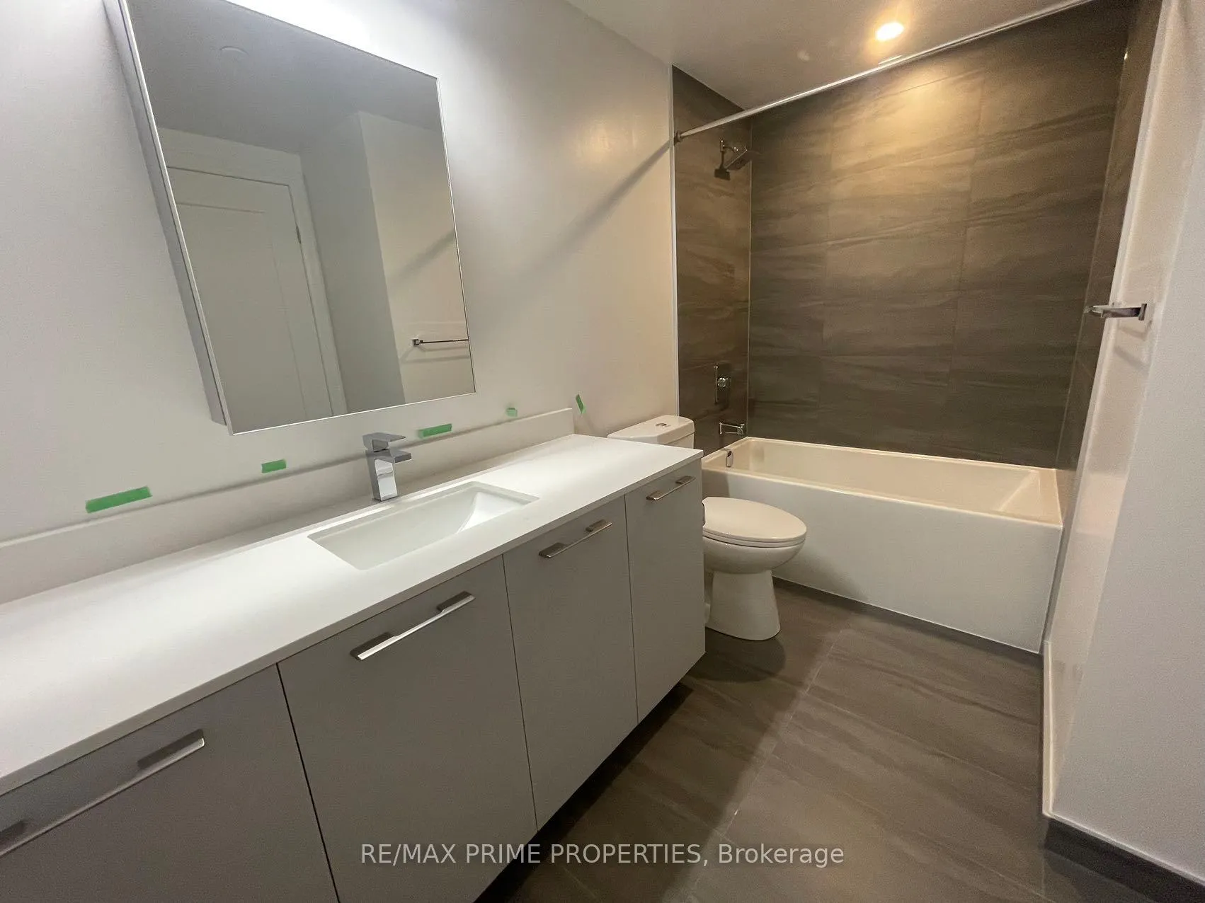 Photo 6 of Unit 2611, 8 Water Walk Drive, Markham, Unionville — HOMEH