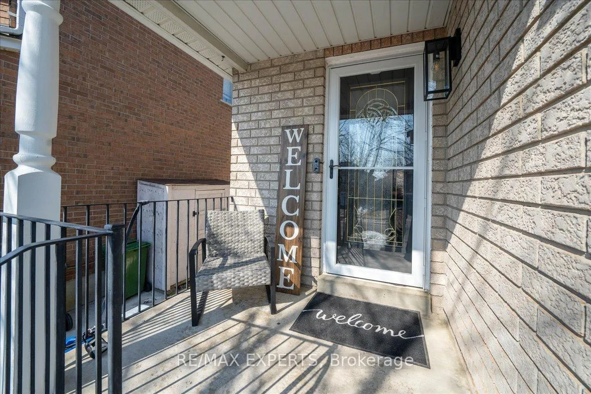 Photo 5 of 4 Knoll Haven Circle, Caledon, Bolton North — HOMEH