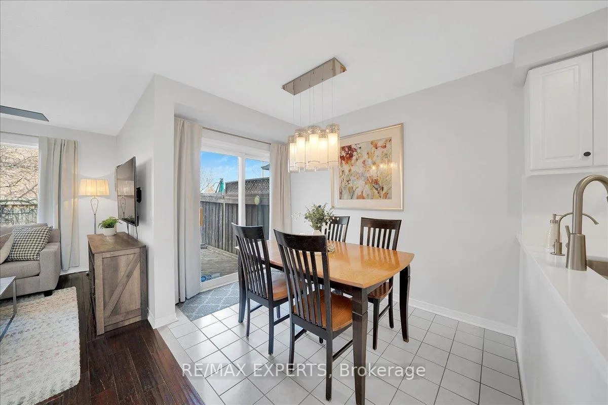 Photo 15 of 4 Knoll Haven Circle, Caledon, Bolton North — HOMEH