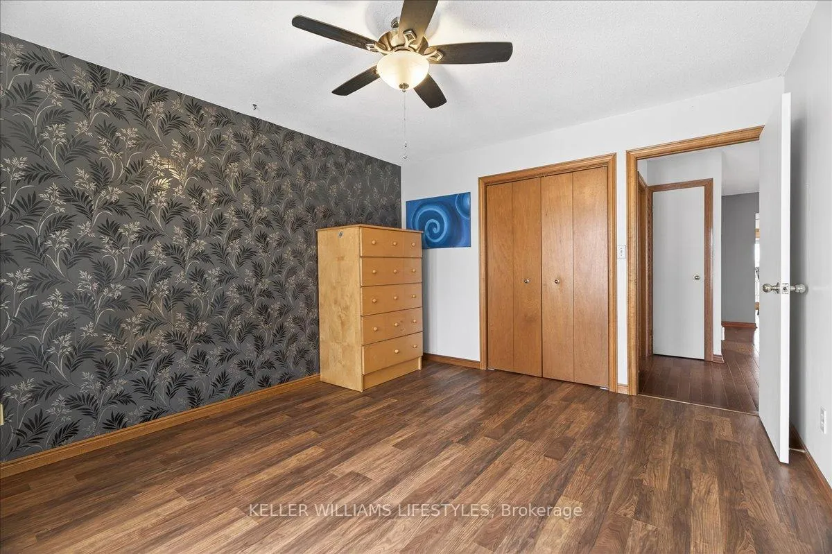 Photo 15 of 404 Ontario Street, Warwick, Watford — HOMEH