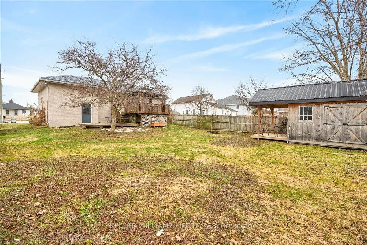Photo 34 of 404 Ontario Street, Warwick, Watford — HOMEH