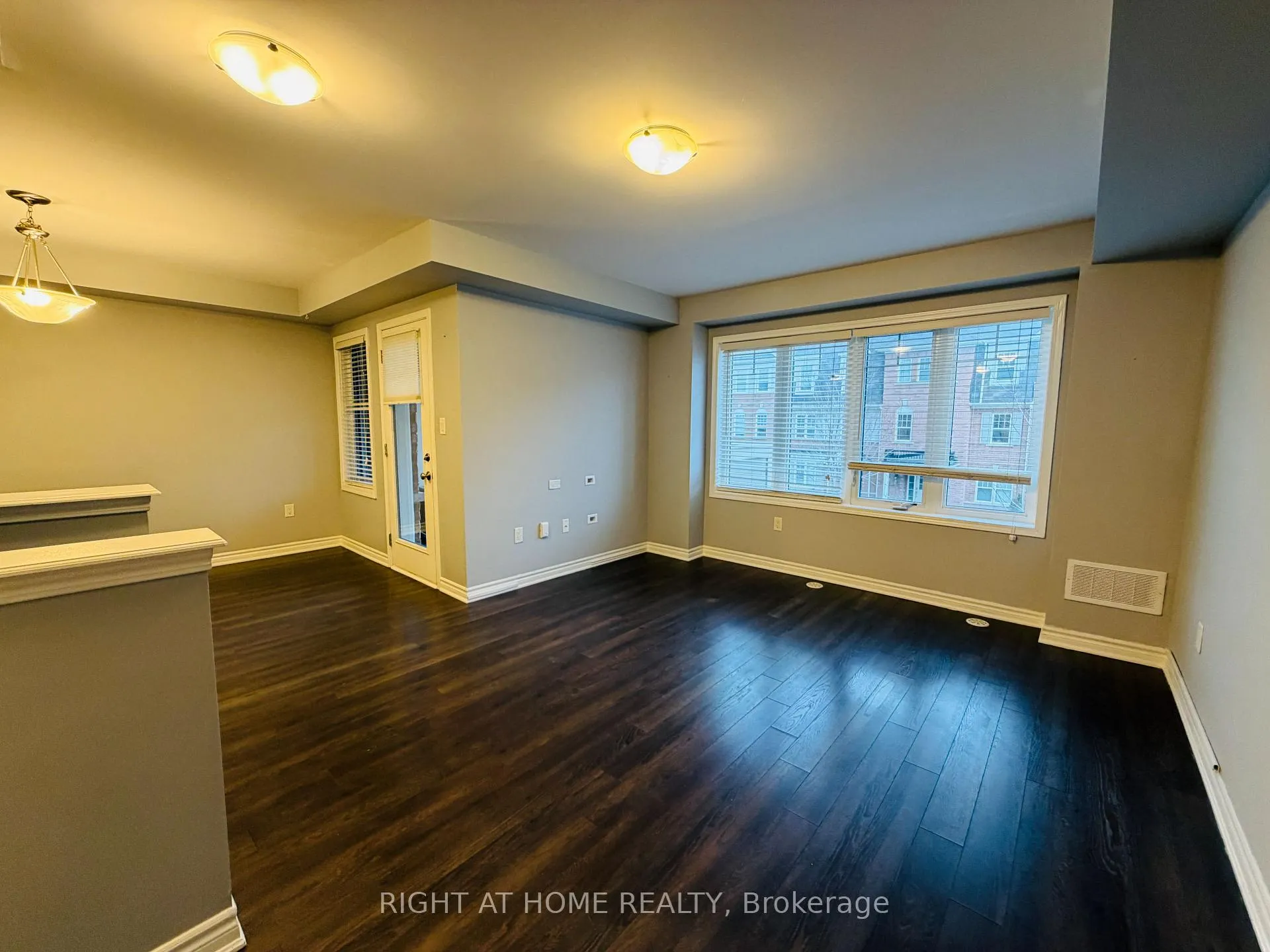 Photo 11 of 1633 Leblanc Court, Milton, Ford — HOMEH