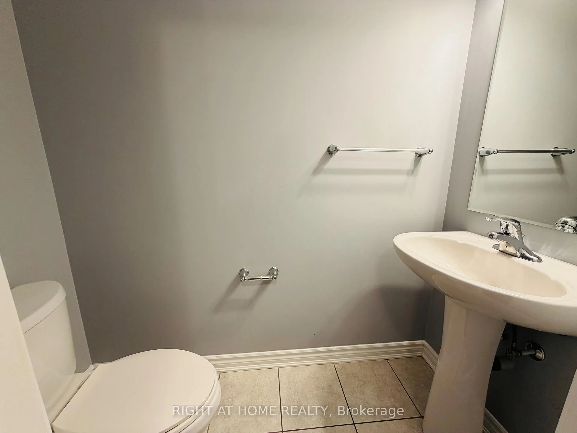 Photo 12 of 1633 Leblanc Court, Milton, Ford — HOMEH