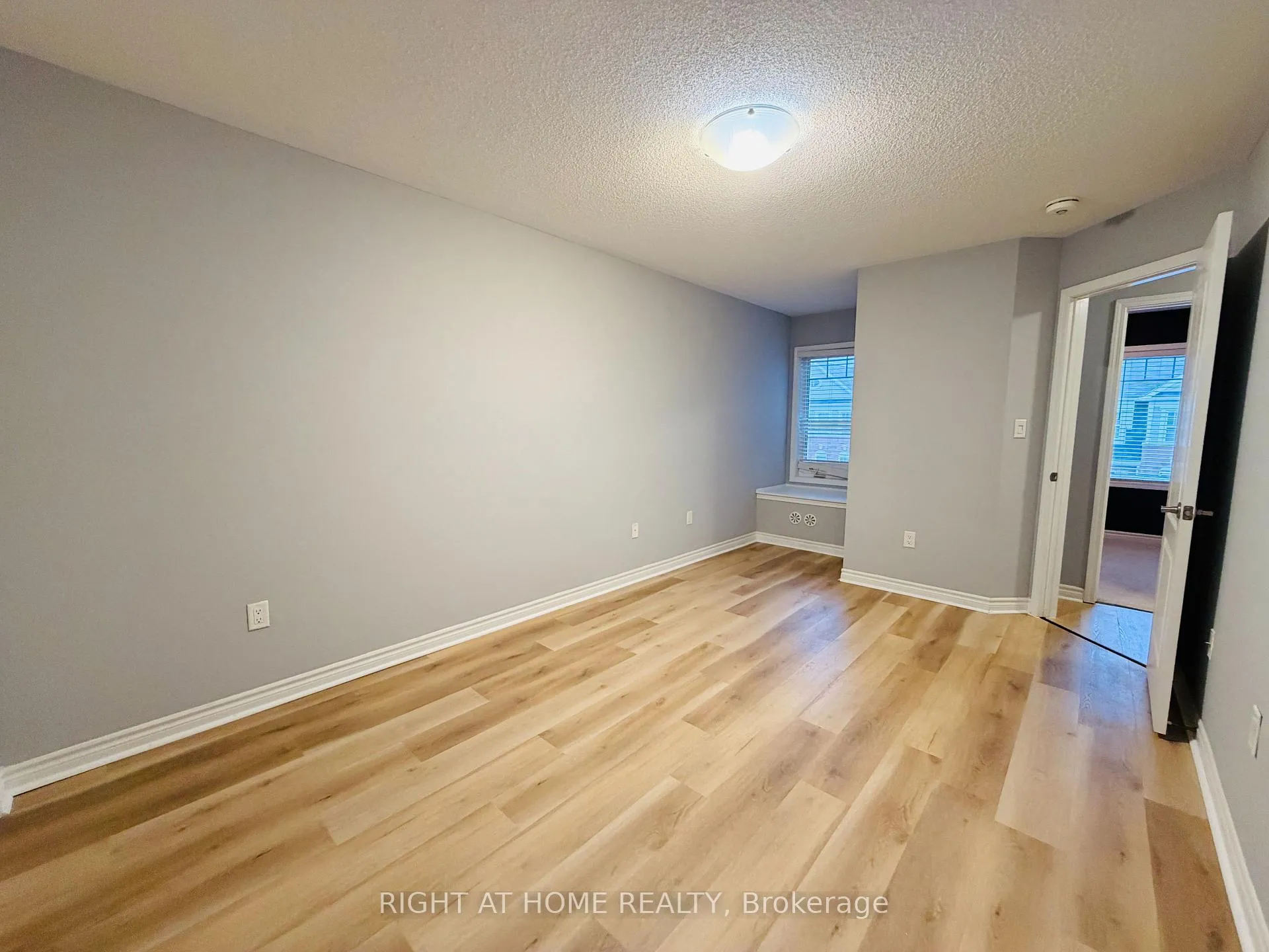Photo 15 of 1633 Leblanc Court, Milton, Ford — HOMEH
