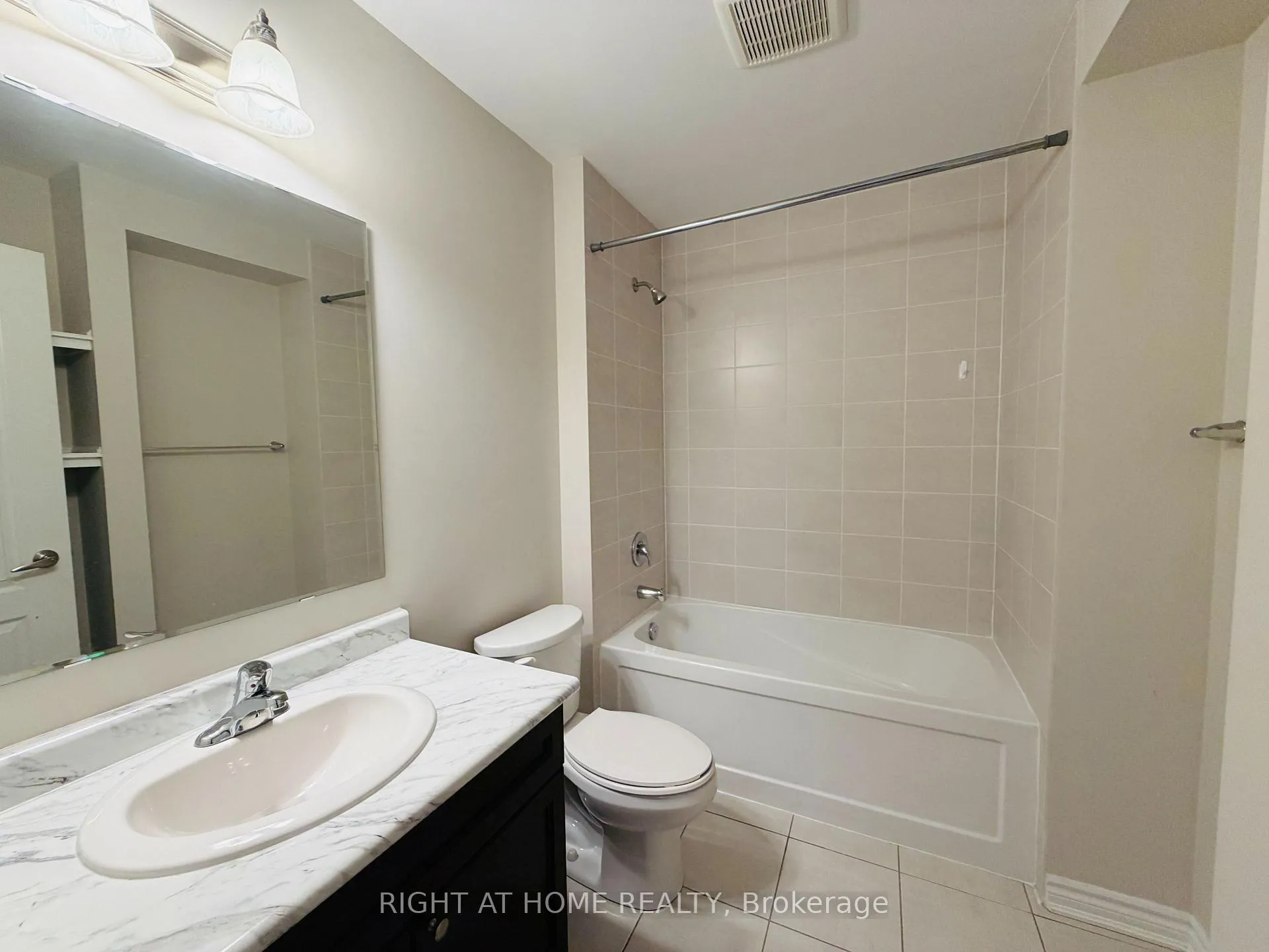 Photo 19 of 1633 Leblanc Court, Milton, Ford — HOMEH