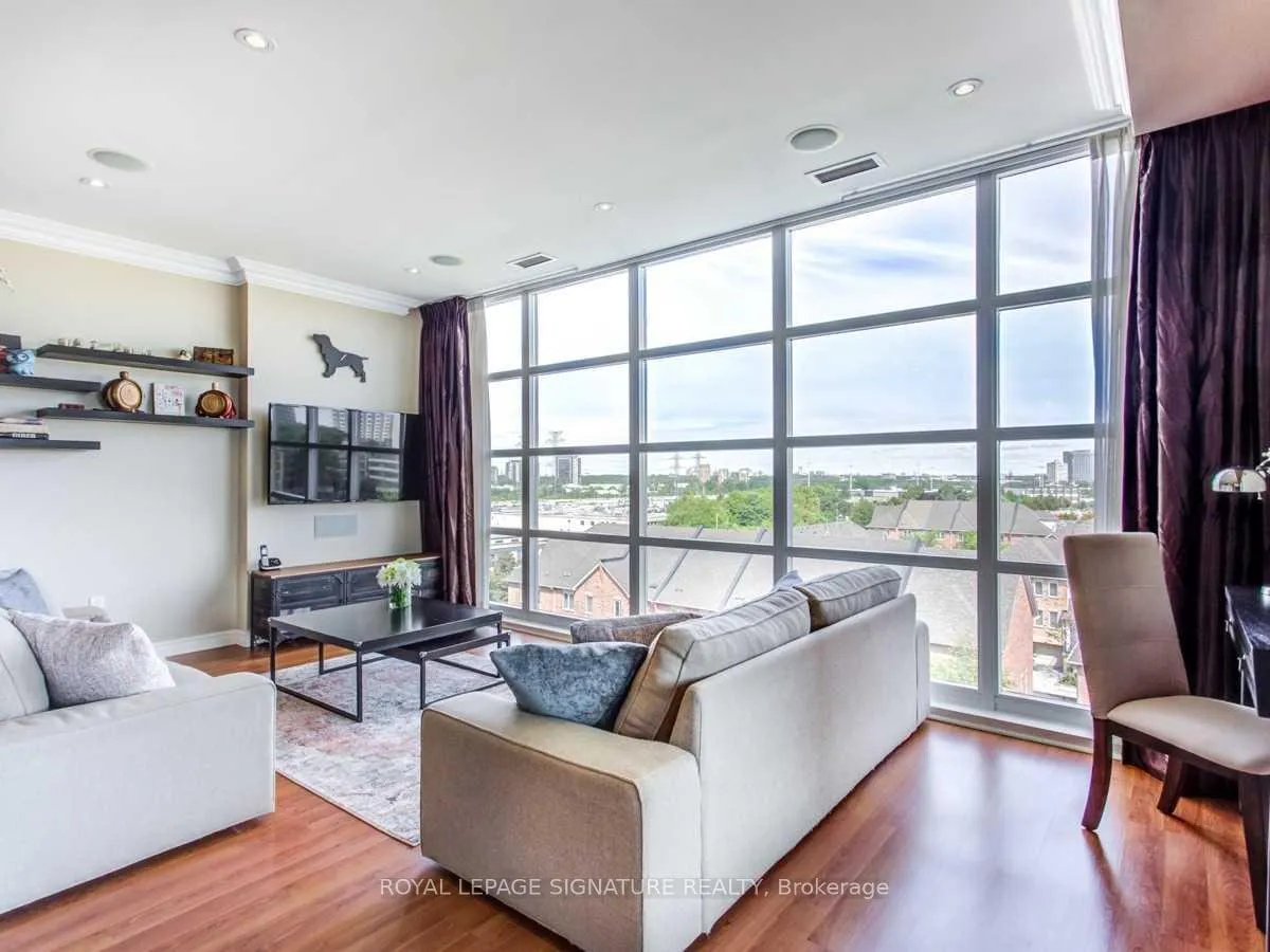 Photo 5 of Unit 513, 1 Leaside Park Drive, Toronto, Leaside — HOMEH
