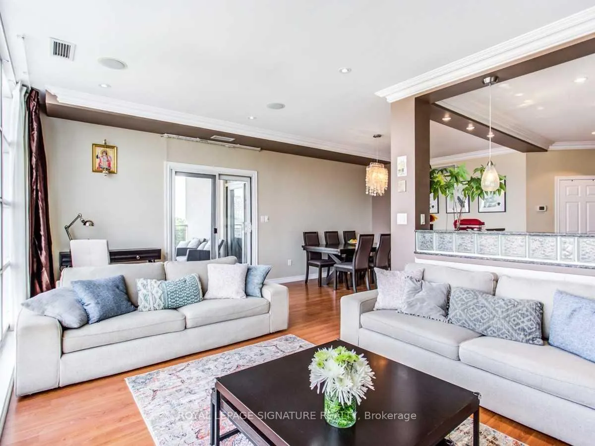 Photo 9 of Unit 513, 1 Leaside Park Drive, Toronto, Leaside — HOMEH