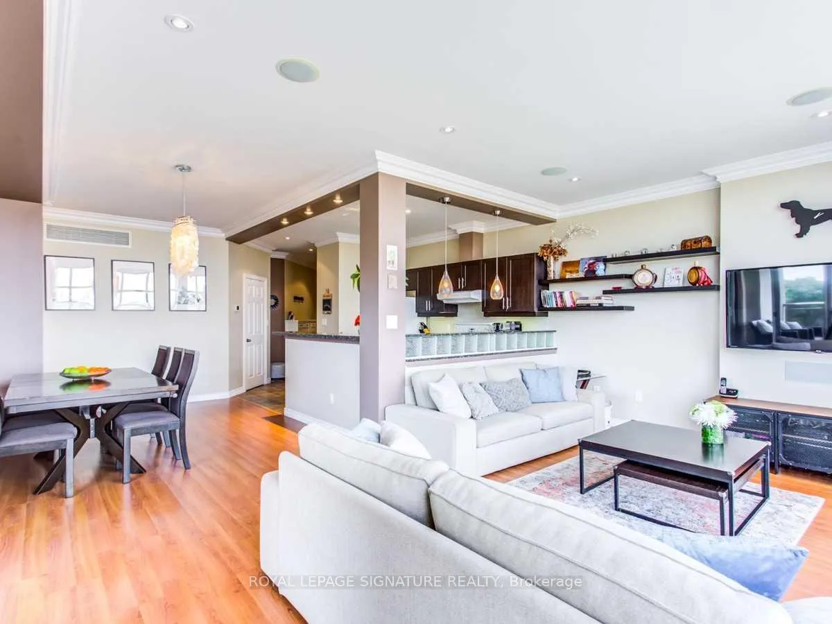 Photo 11 of Unit 513, 1 Leaside Park Drive, Toronto, Leaside — HOMEH