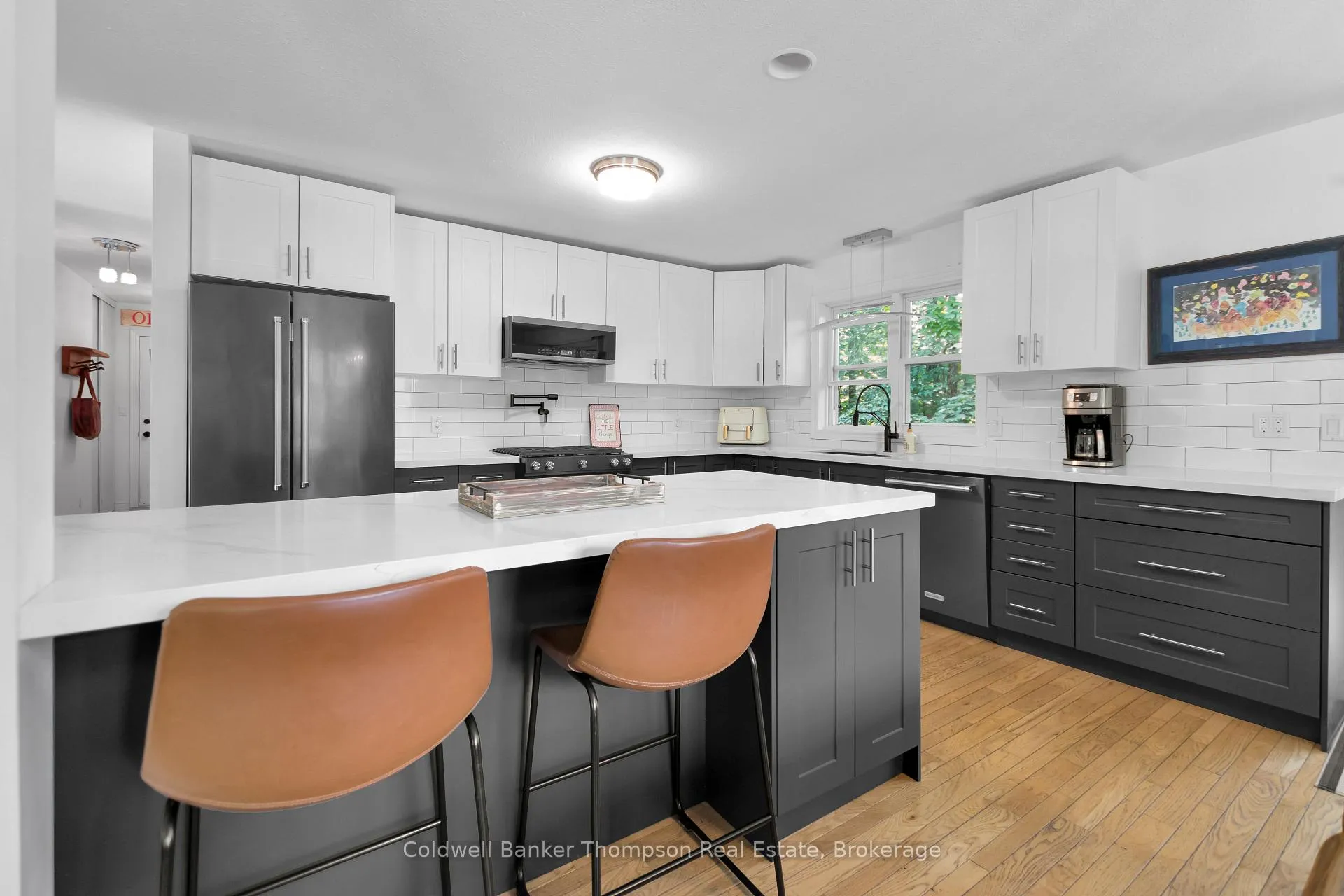 Photo 11 of 2 The Granite Bluff, Bracebridge, Macaulay — HOMEH