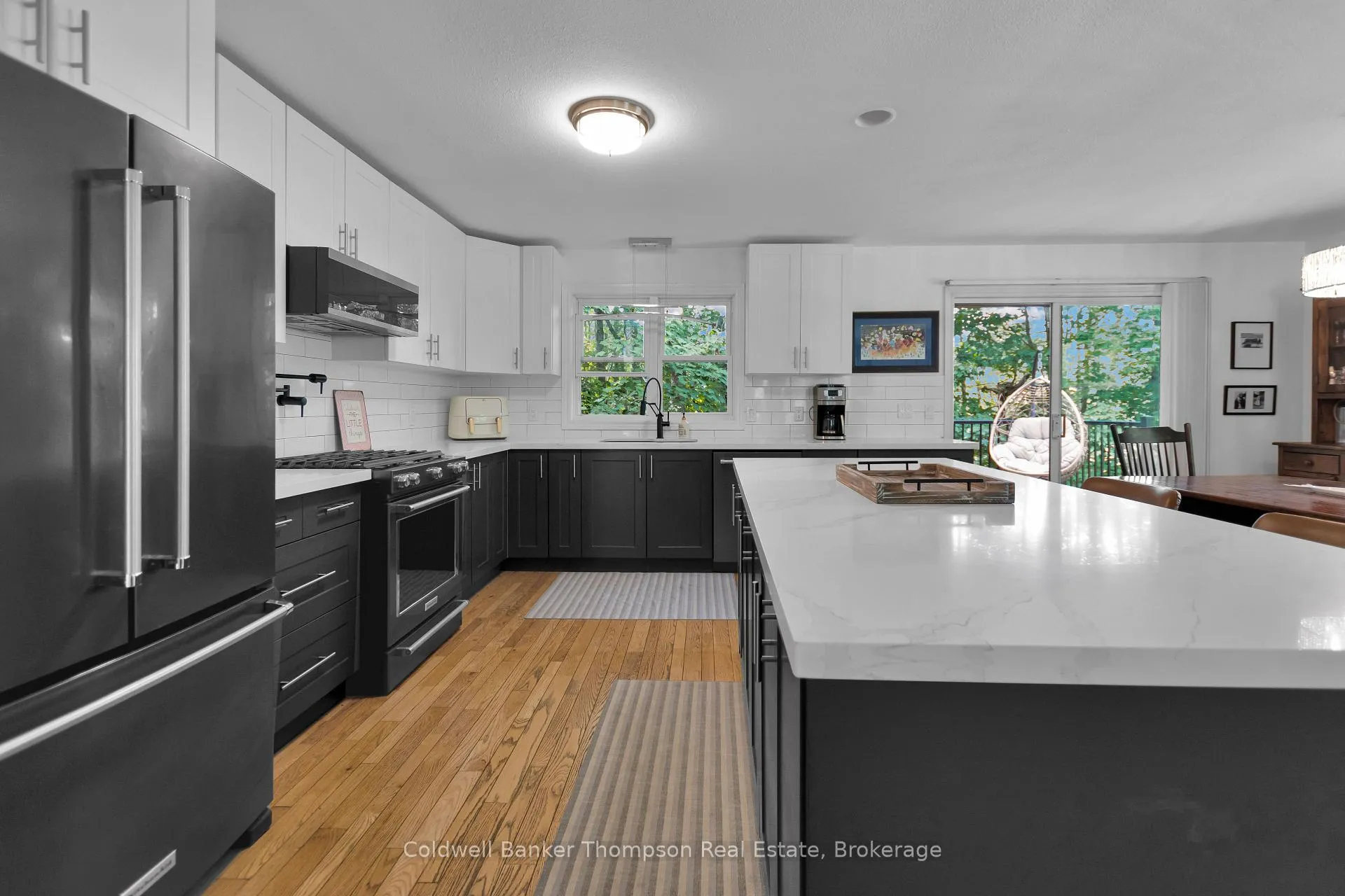 Photo 14 of 2 The Granite Bluff, Bracebridge, Macaulay — HOMEH