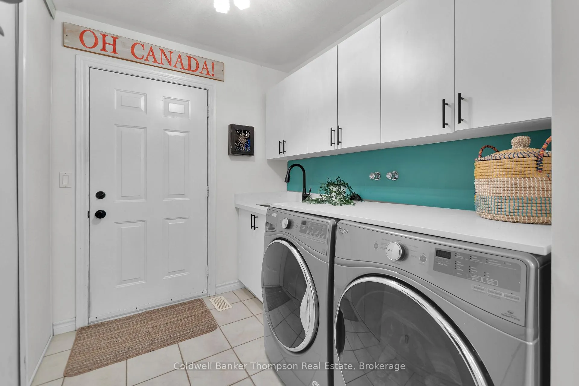 Photo 24 of 2 The Granite Bluff, Bracebridge, Macaulay — HOMEH
