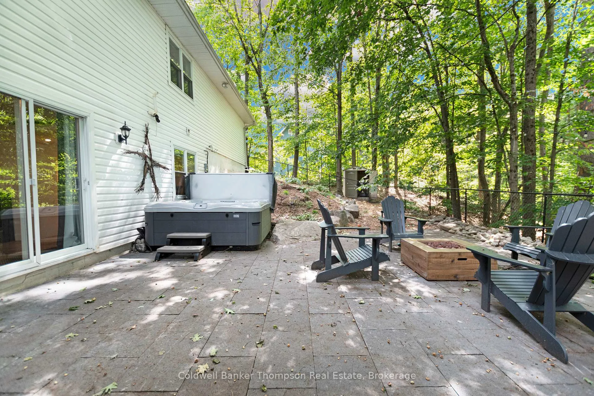 Photo 42 of 2 The Granite Bluff, Bracebridge, Macaulay — HOMEH