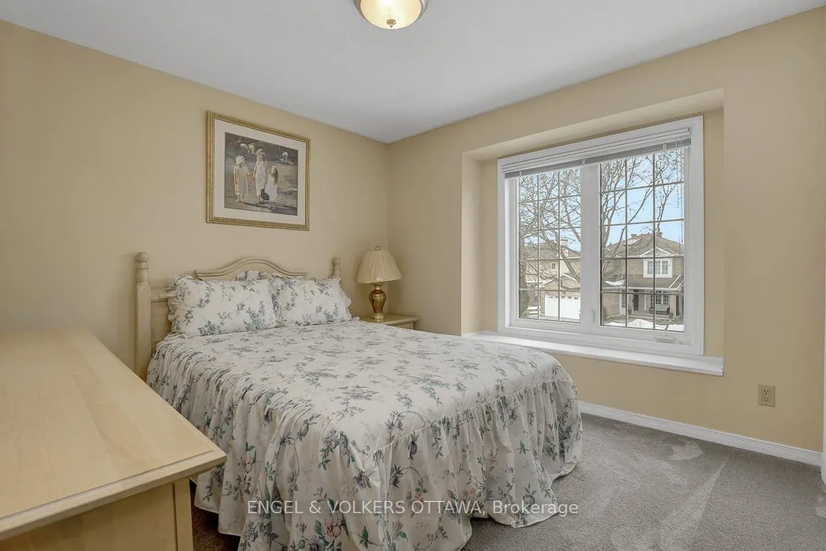 Photo 35 of 7 Condie Street W, Ottawa, Centrepointe — HOMEH