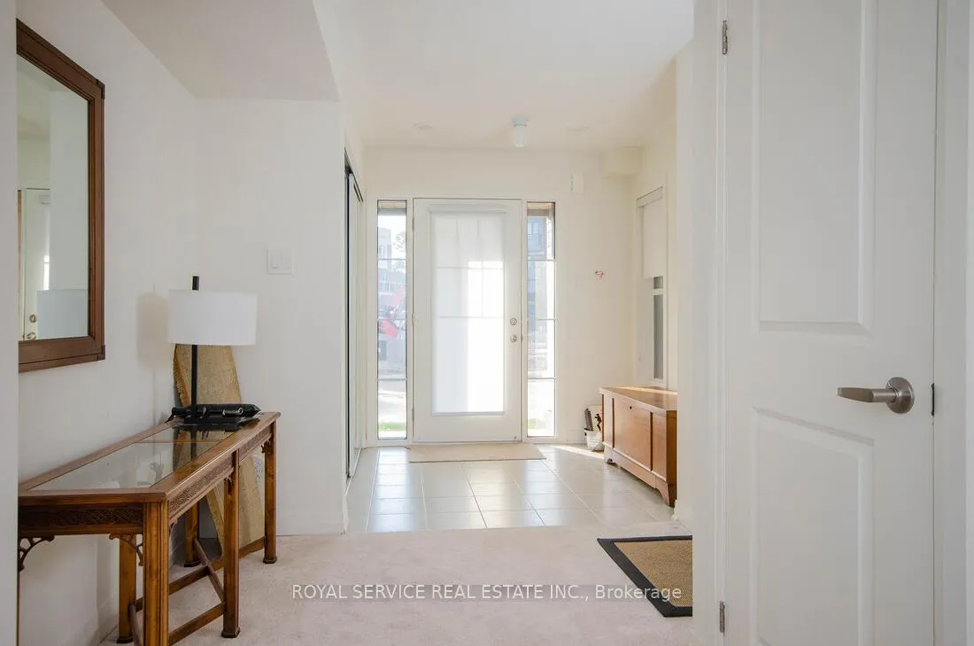 Photo 7 of 114 King William Way, Clarington, Bowmanville — HOMEH