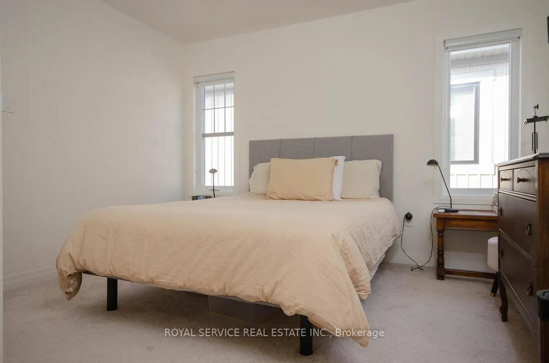 Photo 13 of 114 King William Way, Clarington, Bowmanville — HOMEH