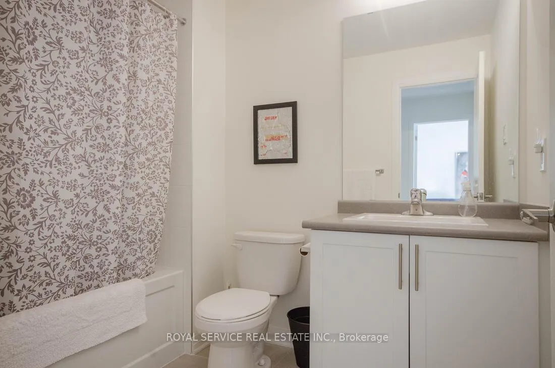 Photo 18 of 114 King William Way, Clarington, Bowmanville — HOMEH