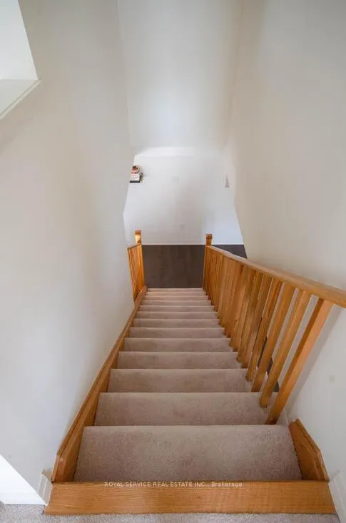 Photo 19 of 114 King William Way, Clarington, Bowmanville — HOMEH