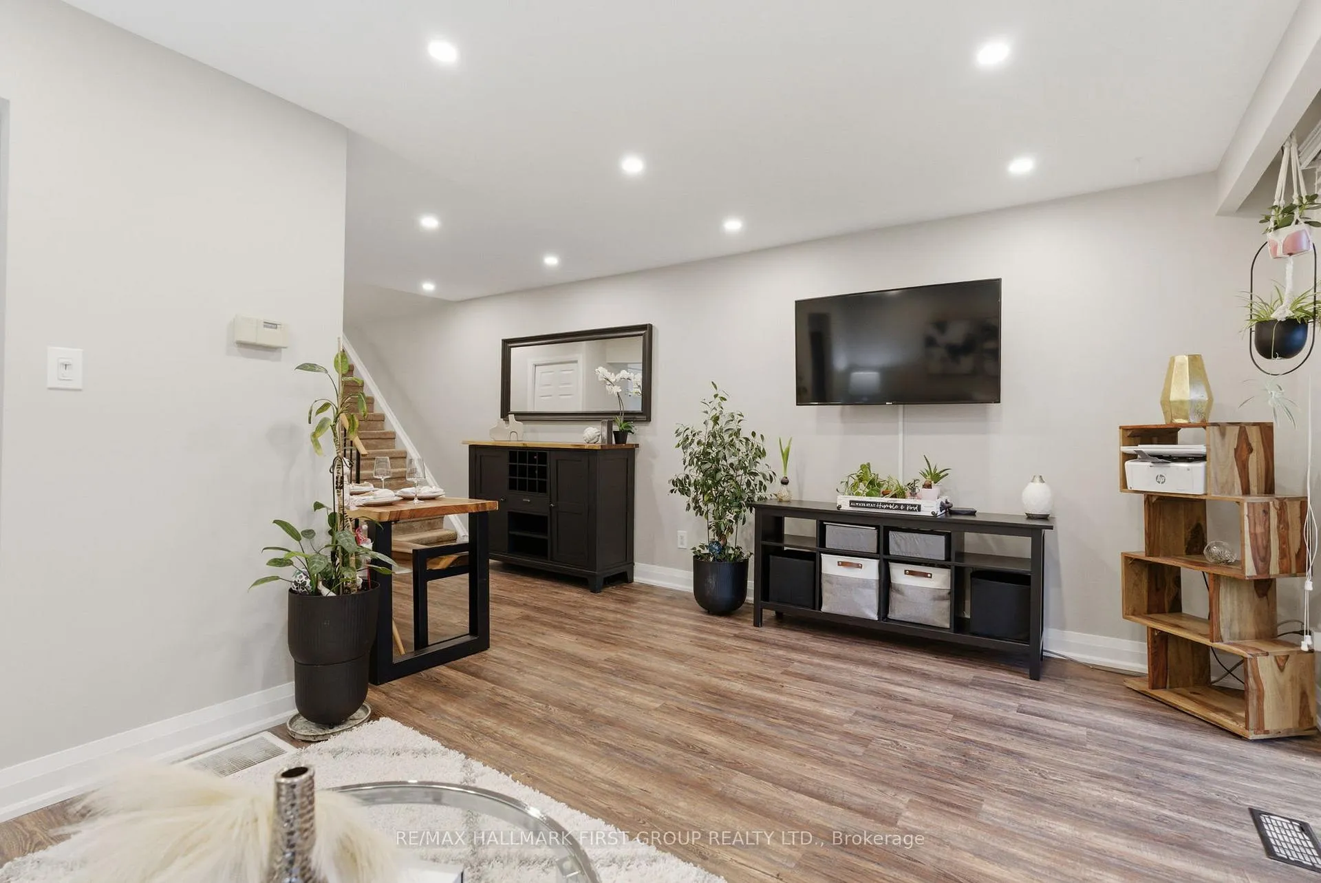 Photo 10 of Unit 61, 61 Foster Crescent, Brampton, Brampton North — HOMEH