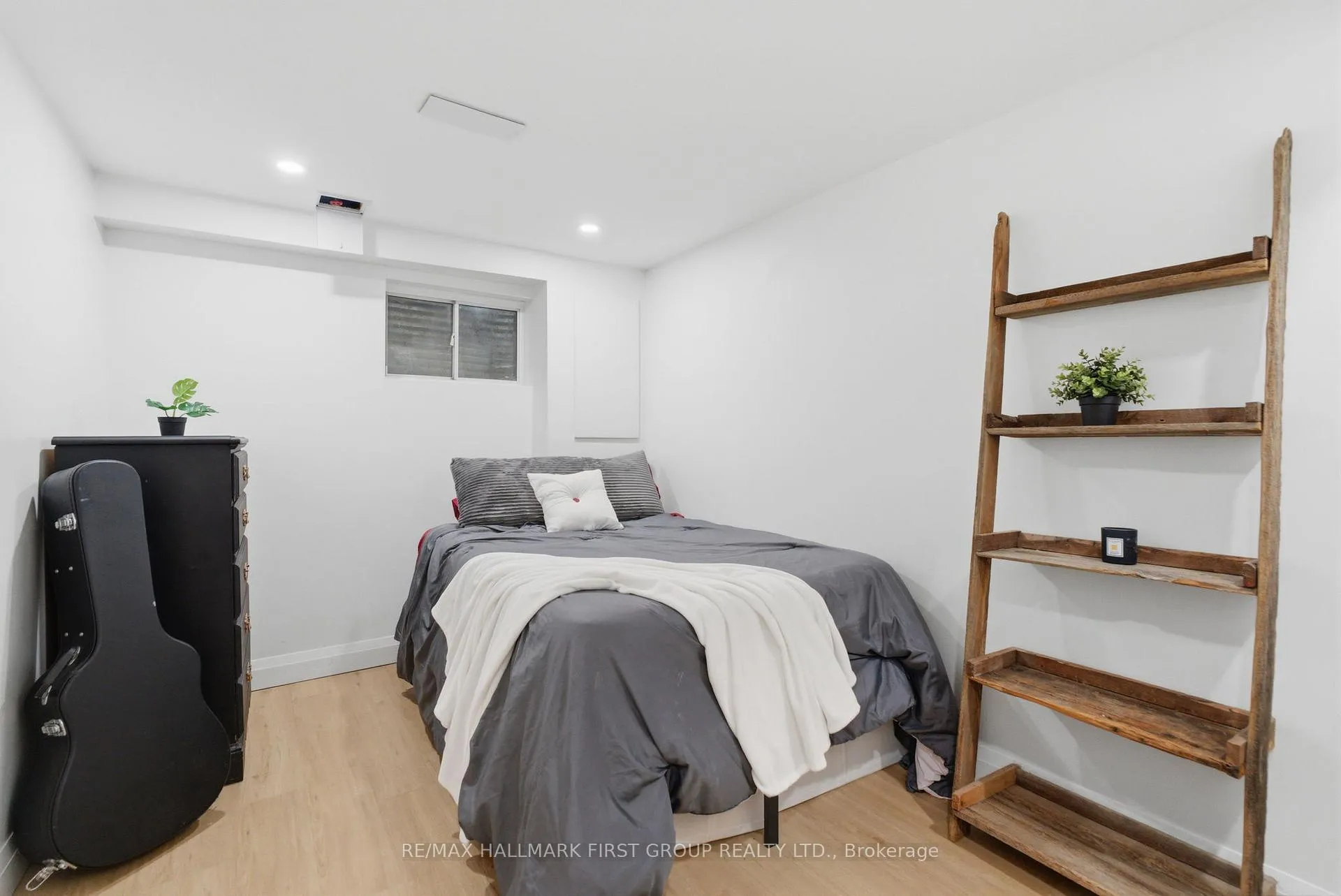 Photo 35 of Unit 61, 61 Foster Crescent, Brampton, Brampton North — HOMEH
