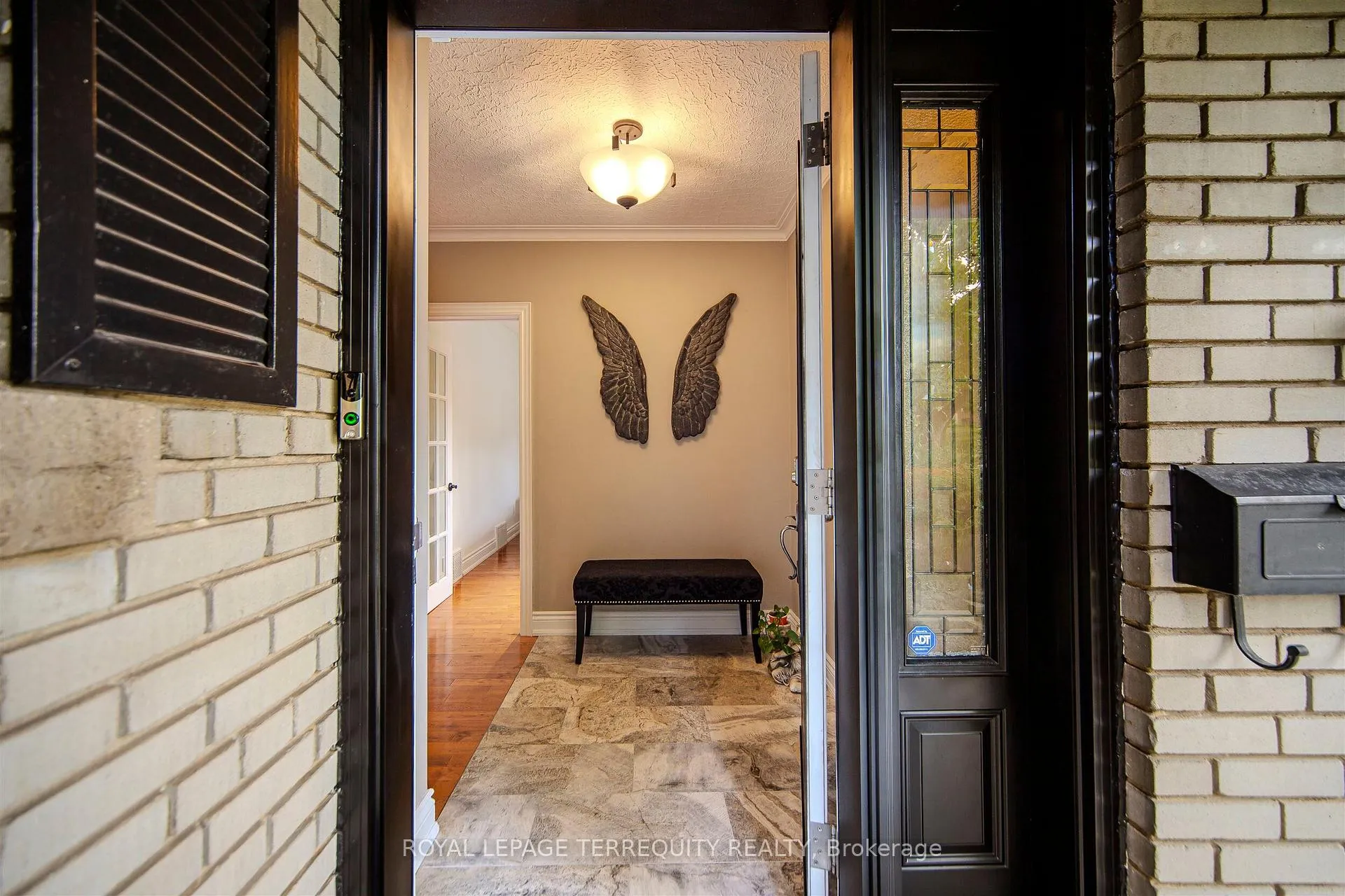 Photo 10 of 92 Saskatoon Drive, Etobicoke, Kingsview Village-The Westway — HOMEH