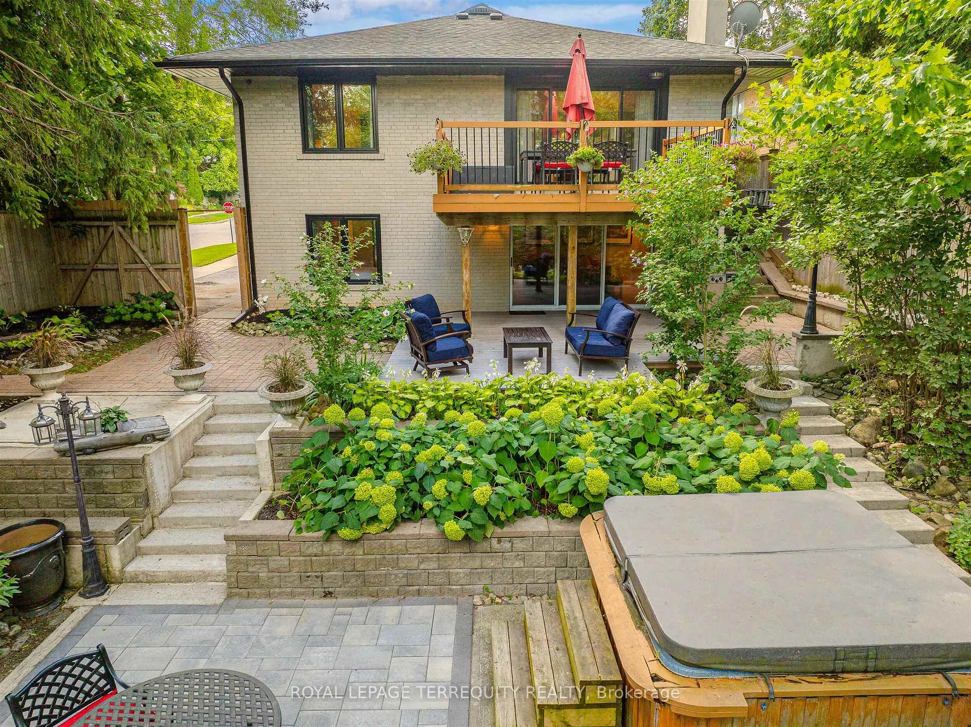 Photo 49 of 92 Saskatoon Drive, Etobicoke, Kingsview Village-The Westway — HOMEH