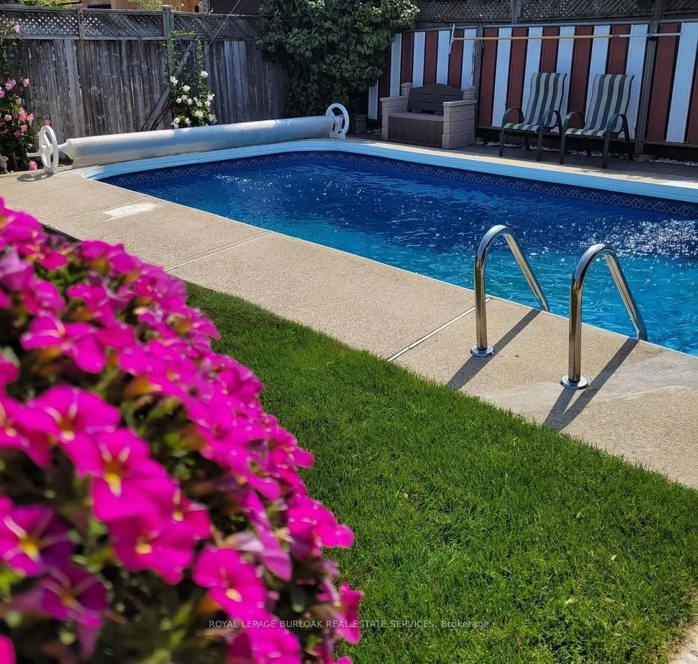 Photo 34 of 83 Sunvale Drive, Etobicoke, Willowridge-Martingrove-Richview — HOMEH
