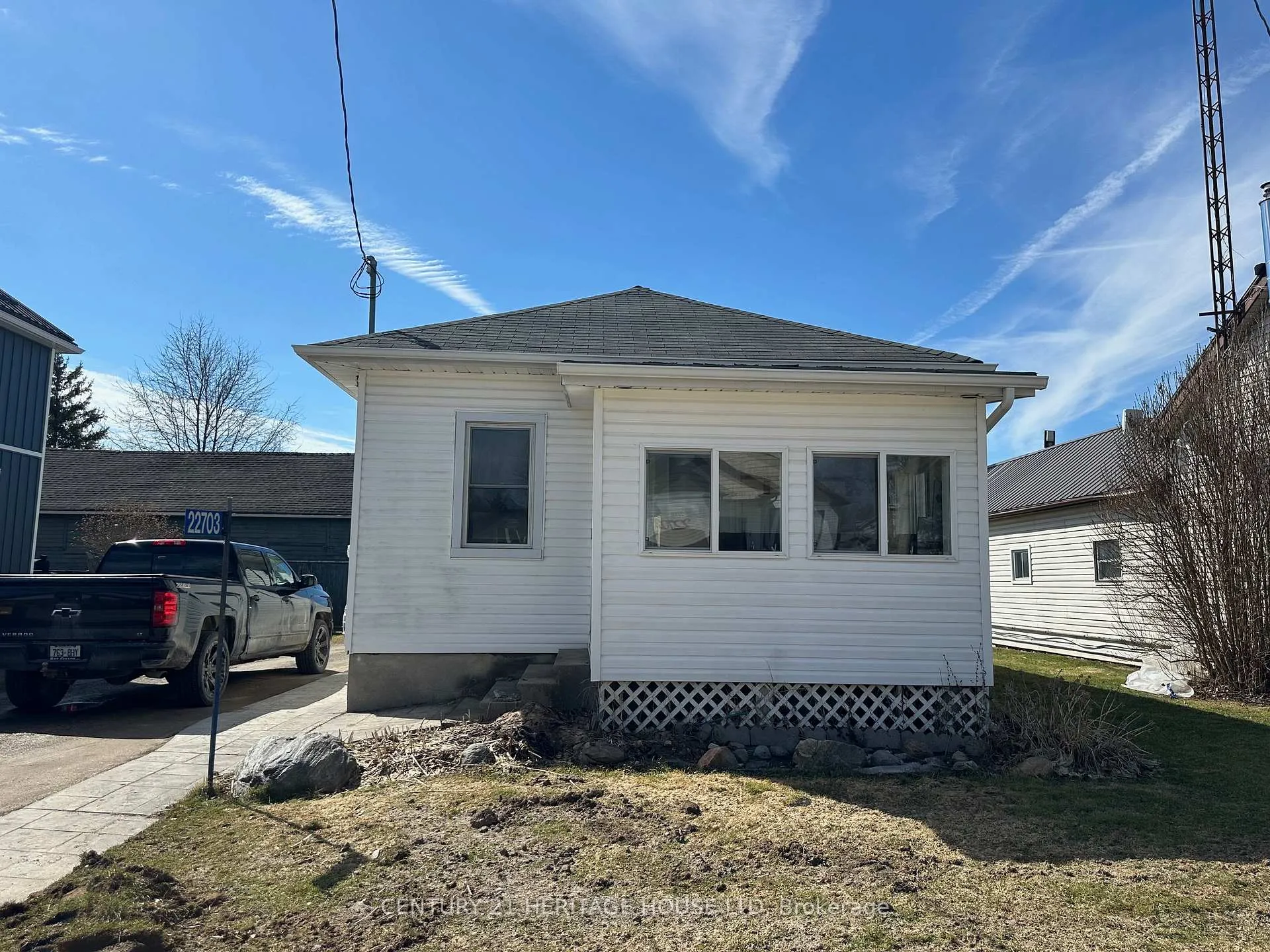 Photo 1 of 22703 Thames Road, Southwest Middlesex, Appin — HOMEH