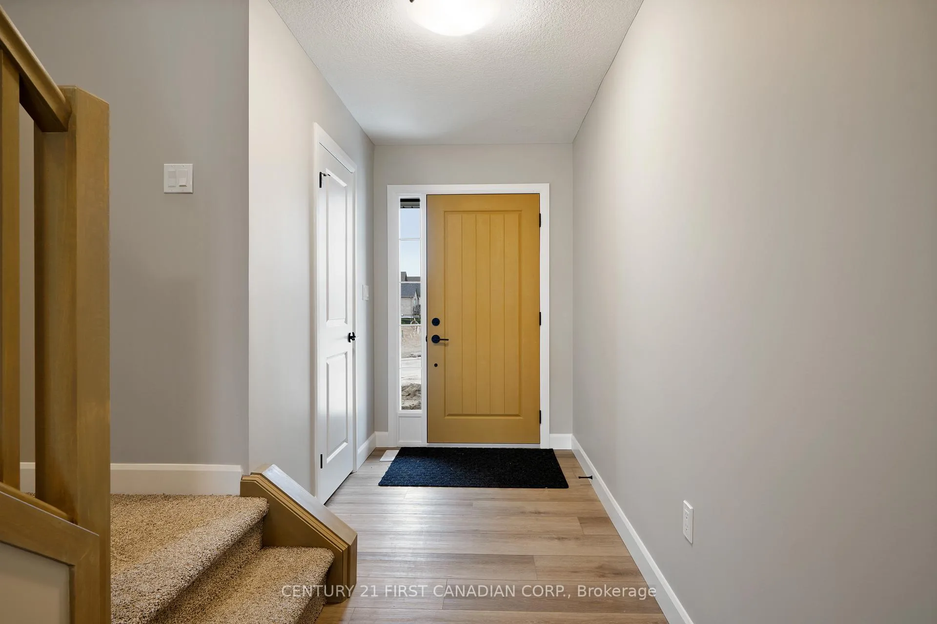 Photo 5 of 111 Addison Avenue, Lucan Biddulph, Lucan — HOMEH
