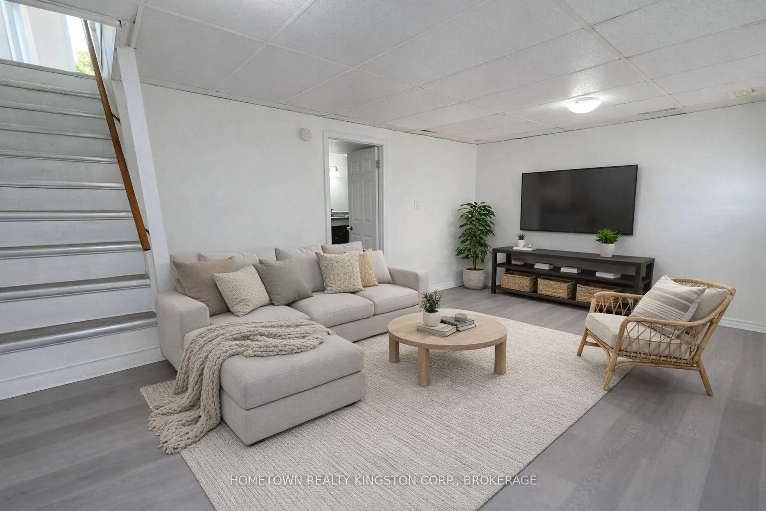 Photo 21 of 983 Oakview Avenue, Kingston, South of Taylor-Kidd Blvd — HOMEH
