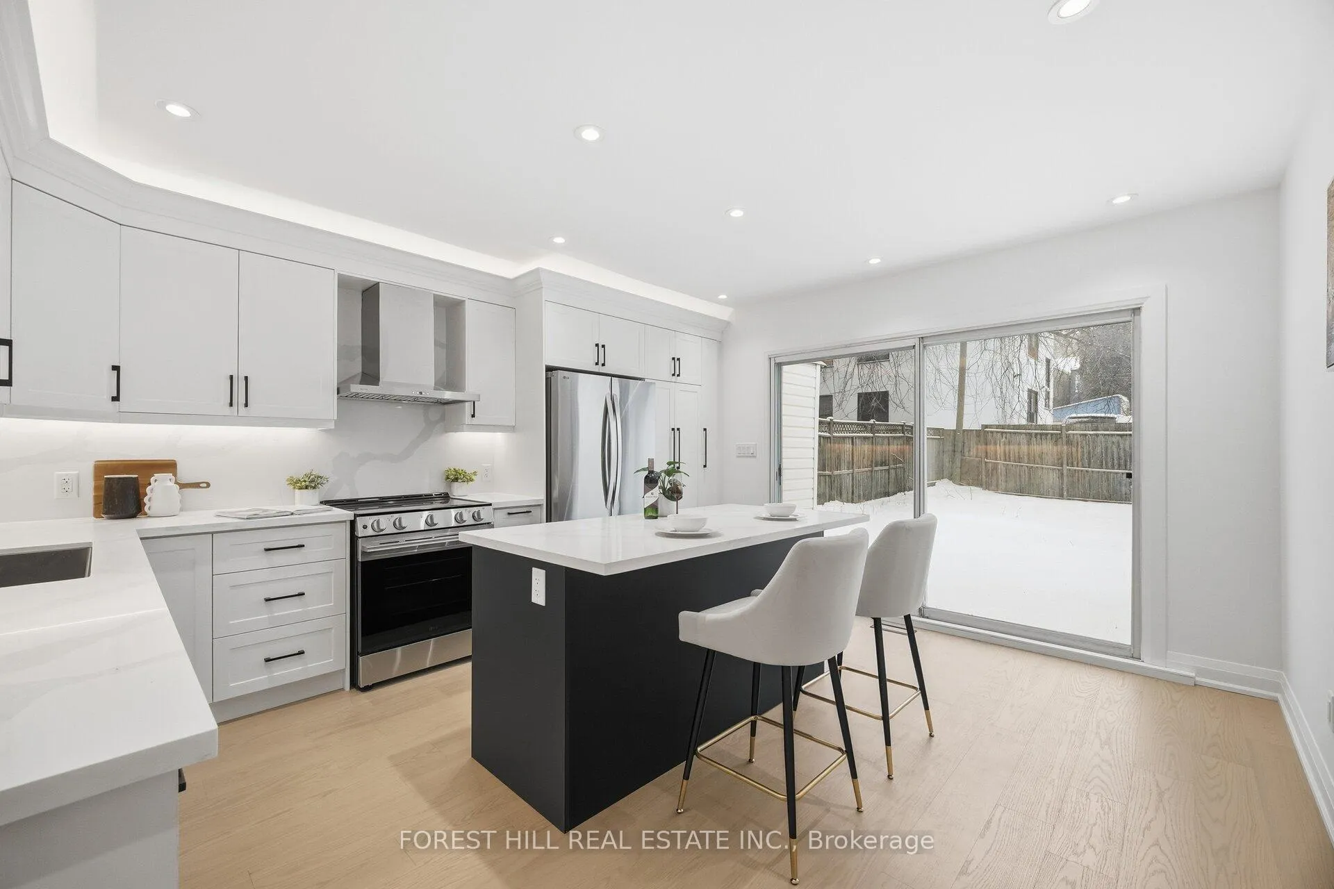 Photo 5 of 128 Duvernet Avenue, Toronto, East End-Danforth — HOMEH