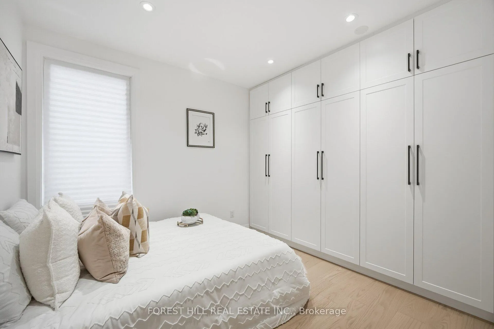 Photo 10 of 128 Duvernet Avenue, Toronto, East End-Danforth — HOMEH
