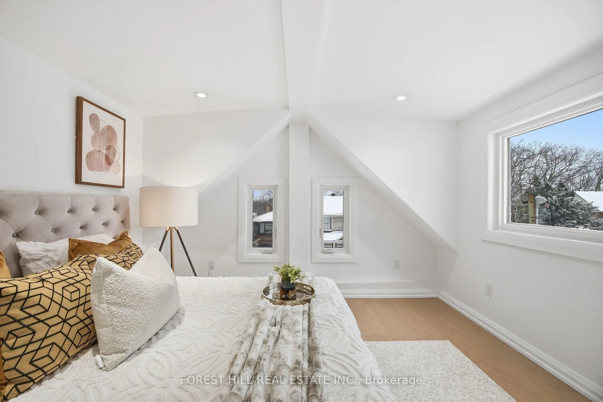 Photo 15 of 128 Duvernet Avenue, Toronto, East End-Danforth — HOMEH
