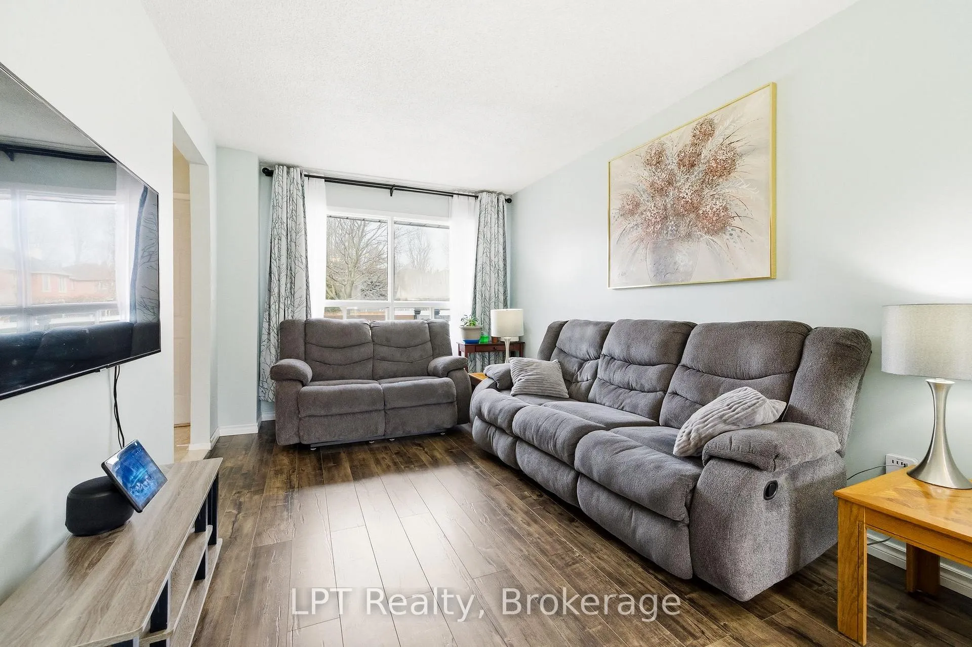 Photo 10 of 152 Ravenscroft Road, Ajax, Central West — HOMEH