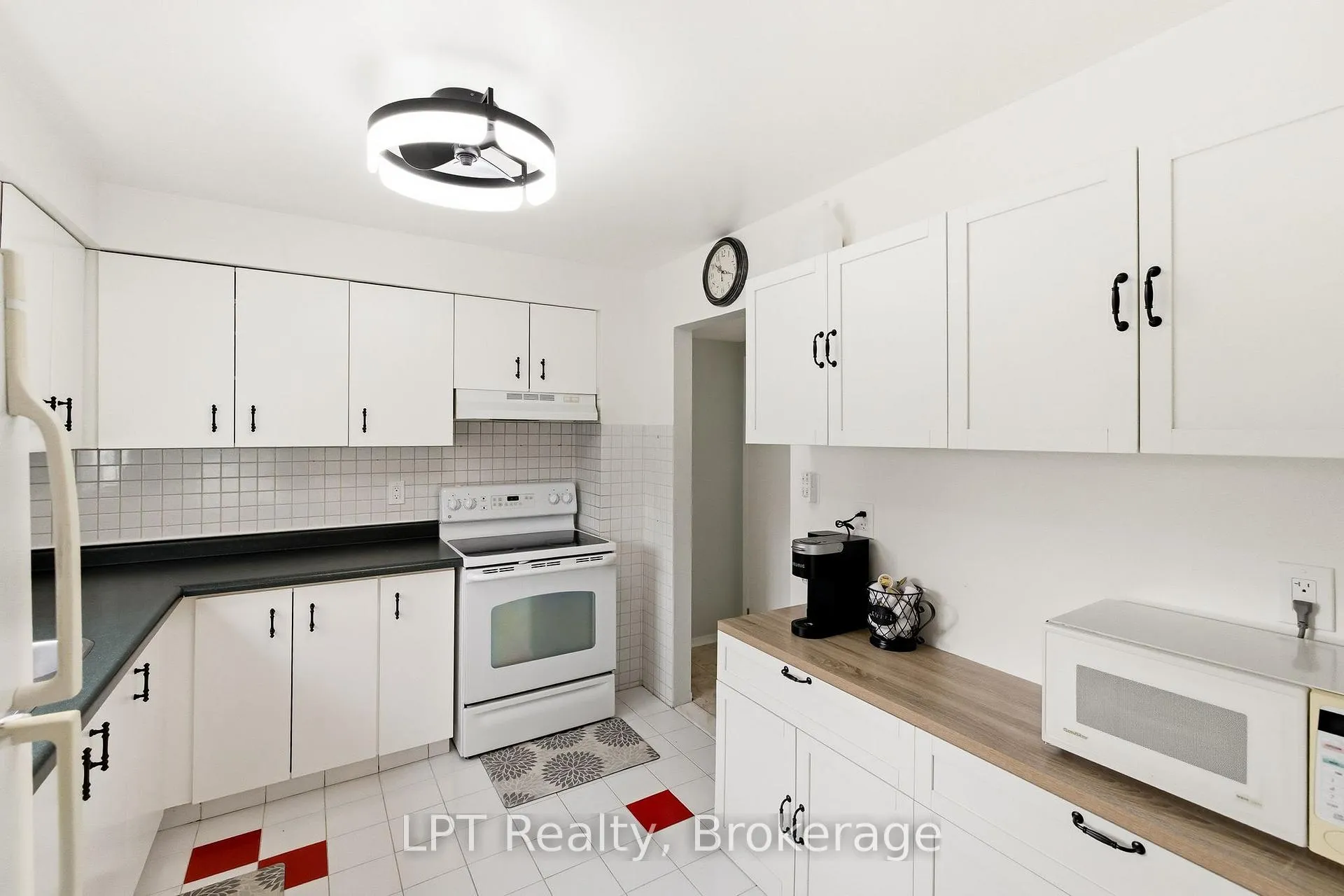 Photo 13 of 152 Ravenscroft Road, Ajax, Central West — HOMEH