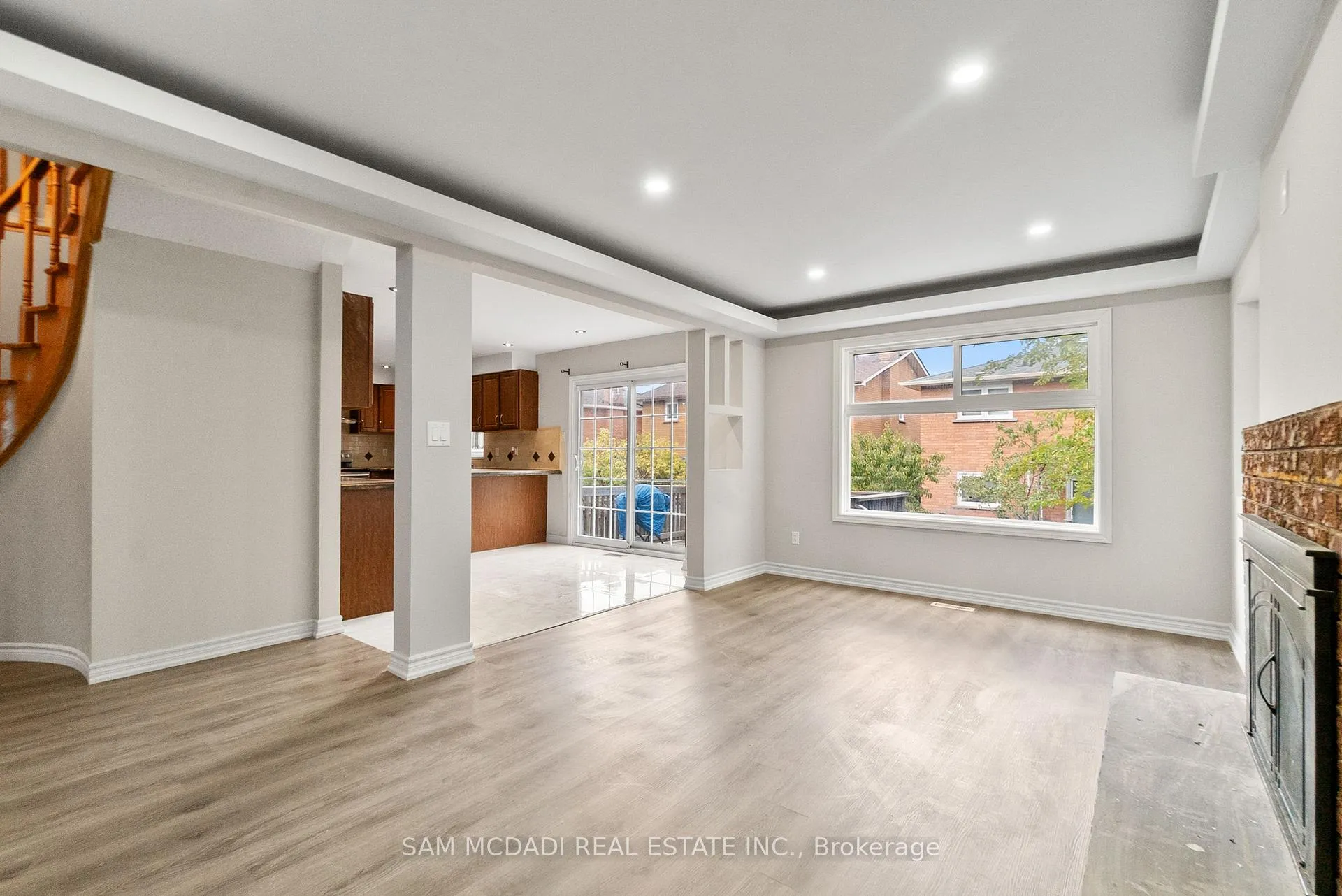 Photo 18 of 149 Sunforest Drive, Brampton, Heart Lake West — HOMEH