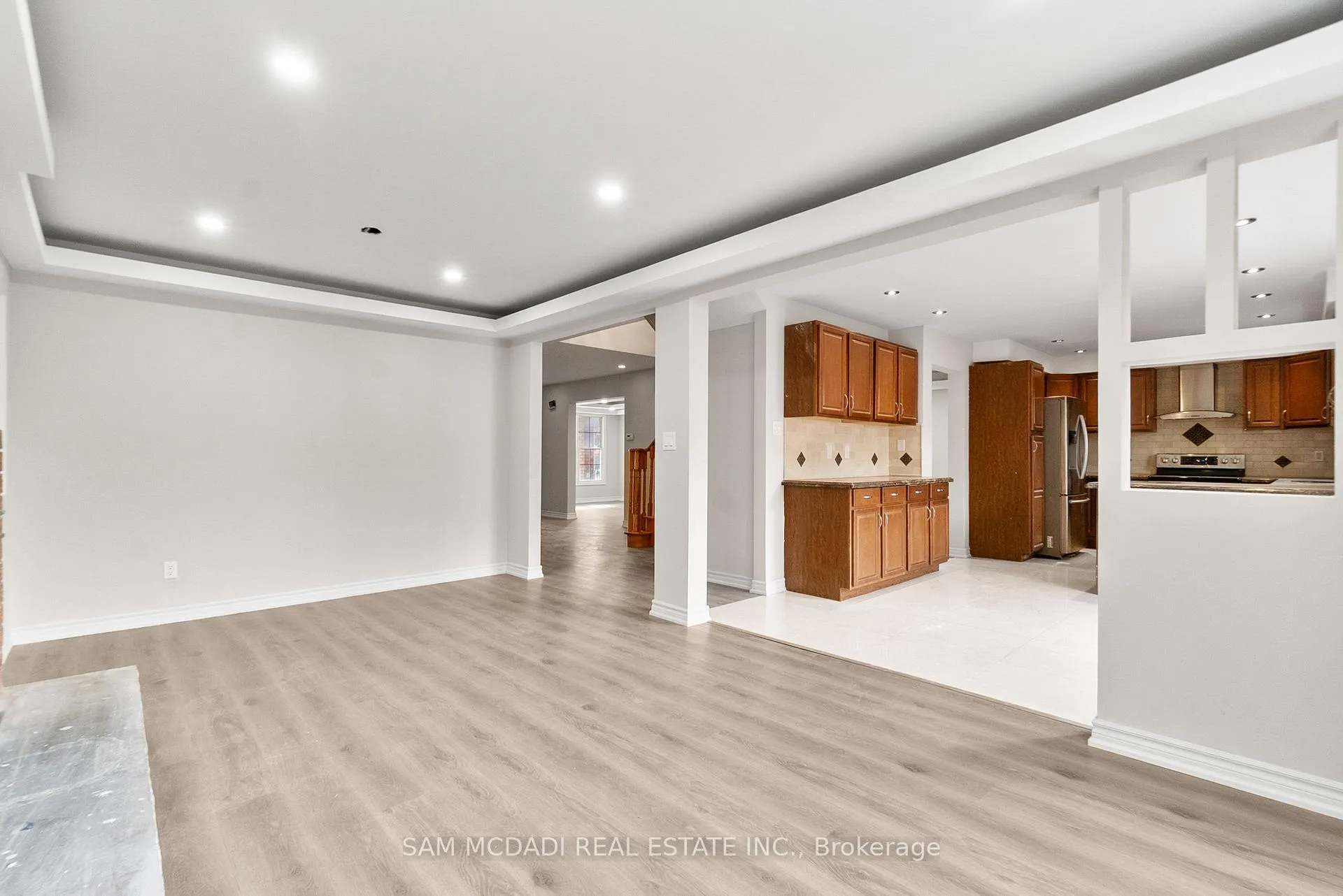 Photo 19 of 149 Sunforest Drive, Brampton, Heart Lake West — HOMEH