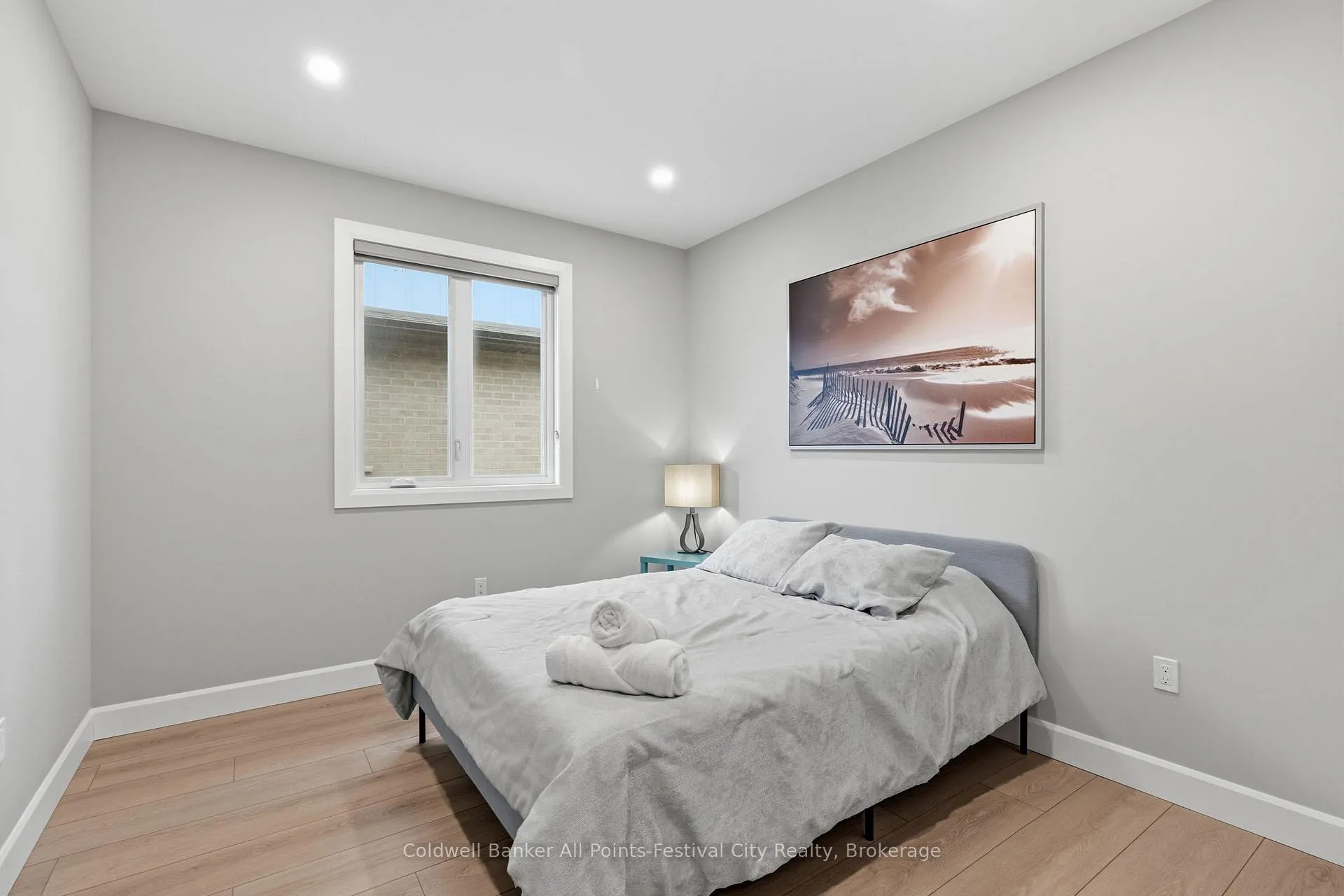 Photo 9 of 467 Warren Street, Goderich, Goderich (Town) — HOMEH