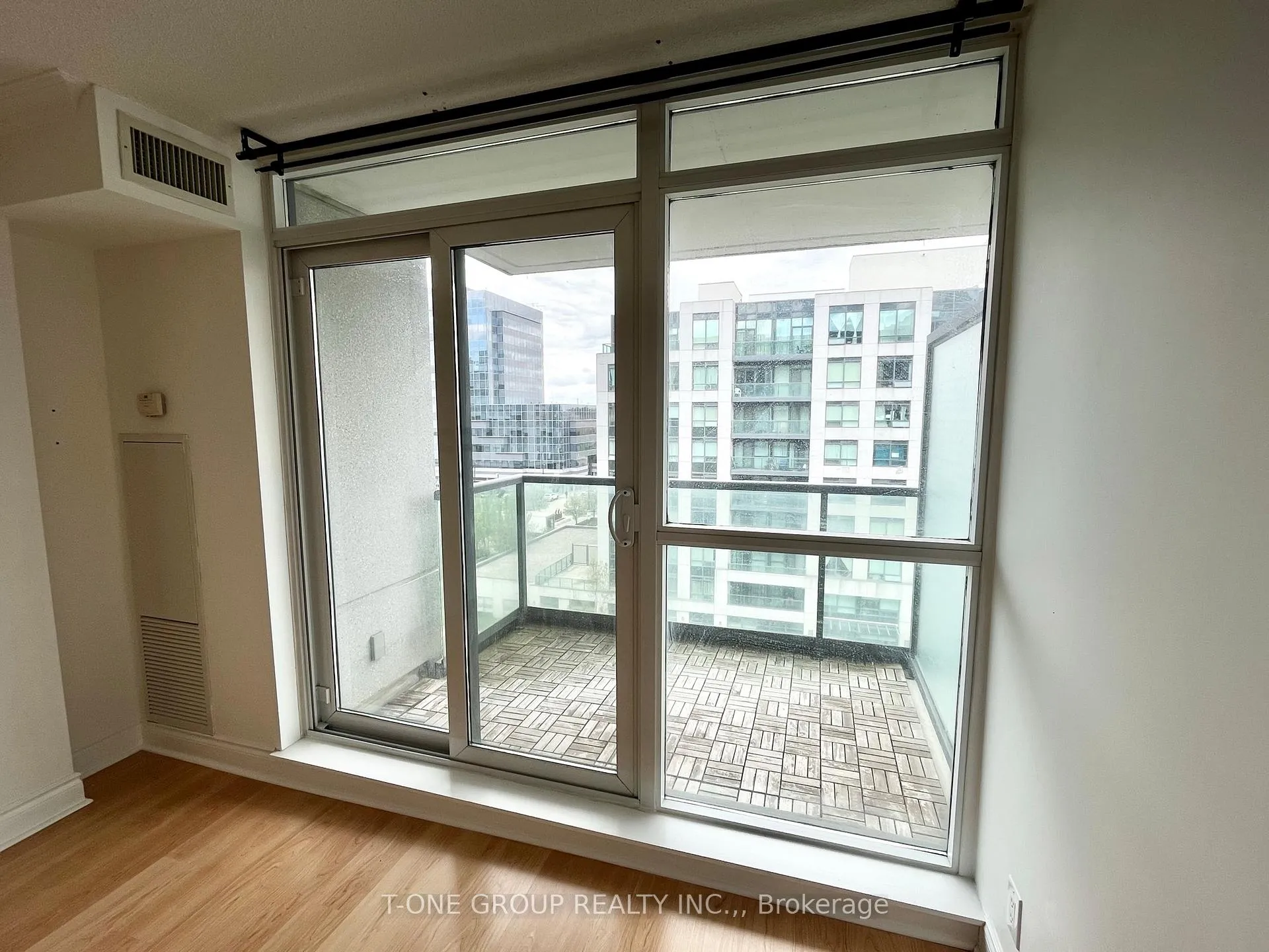 Photo 11 of Unit 819, 30 Clegg Road, Markham, Unionville — HOMEH