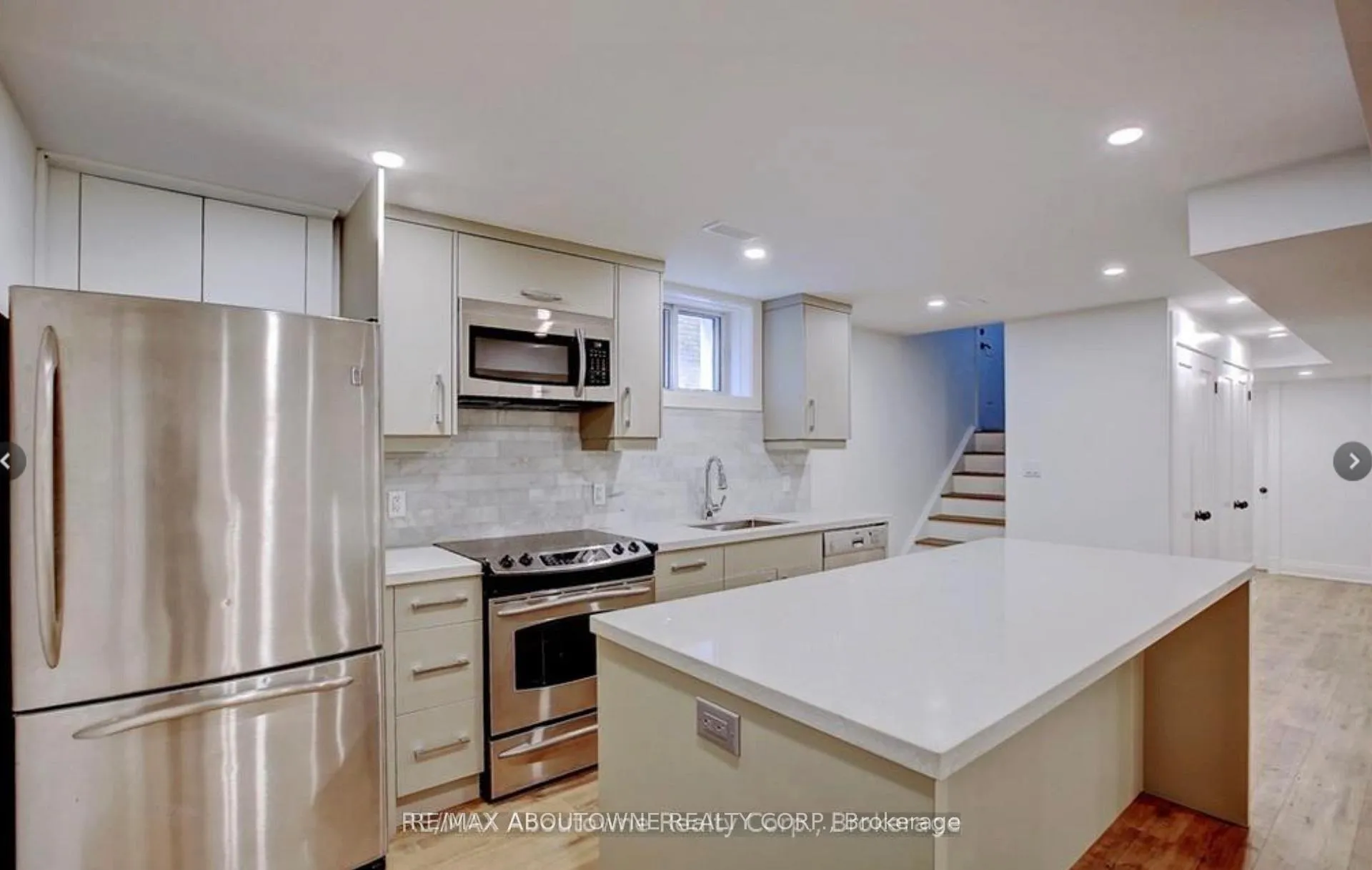 Photo 4 of Unit Lower, 136 Westside Drive, Oakville, Central — HOMEH