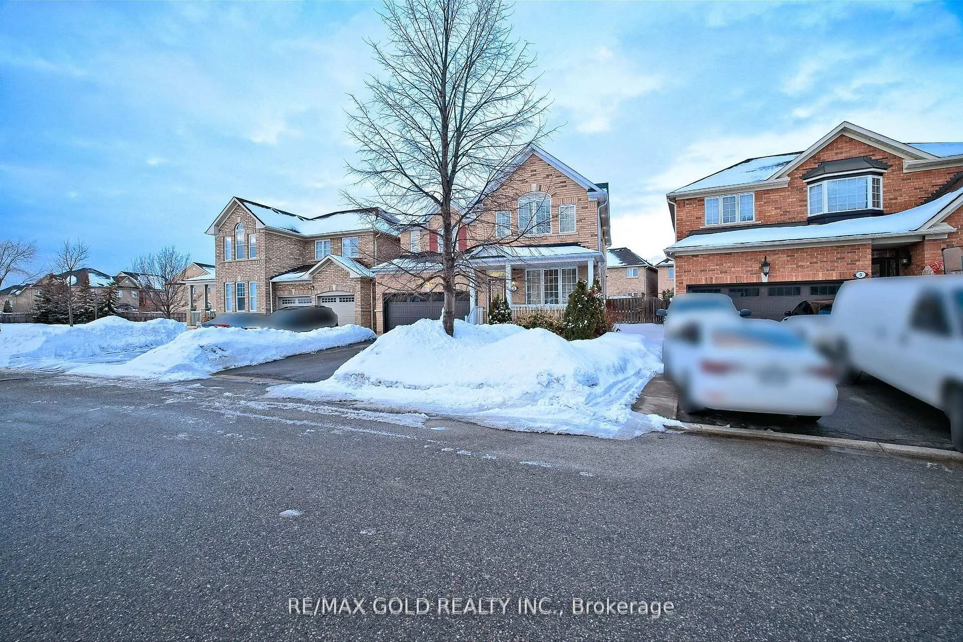 Photo 4 of 3 Spotted Owl Crescent, Brampton, Northwest Sandalwood Parkway — HOMEH
