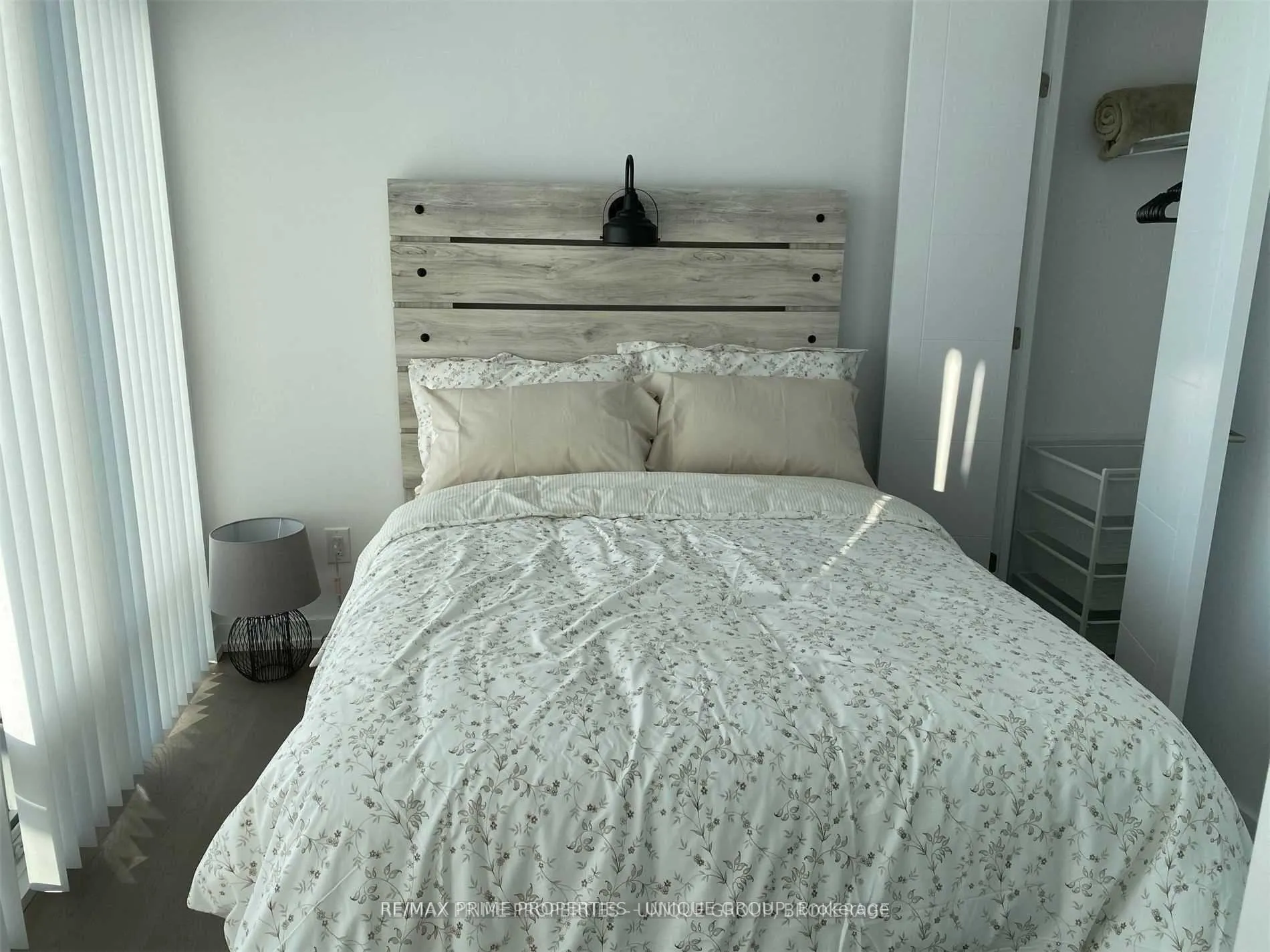 Photo 6 of Unit 2916, 488 University Avenue, Toronto, University — HOMEH