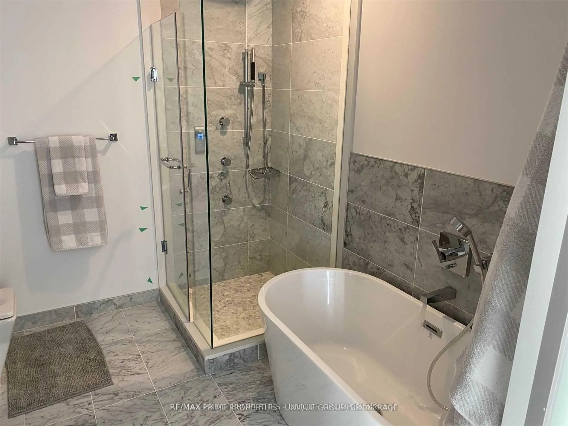 Photo 11 of Unit 2916, 488 University Avenue, Toronto, University — HOMEH